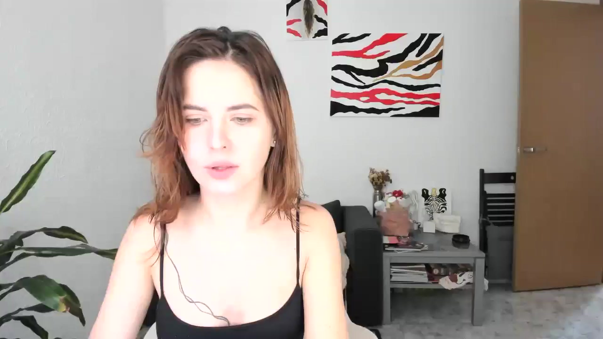 Gallery image thumbnail from AhahaGirl's myfreecams stream on, 04/14/2026, 17:08 image 5 of 20