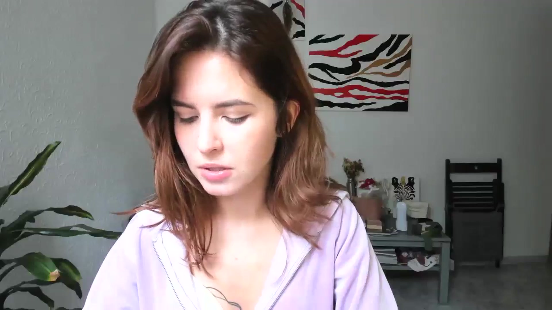 Gallery image thumbnail from AhahaGirl's myfreecams stream on, 04/17/2026, 13:29 image 9 of 20
