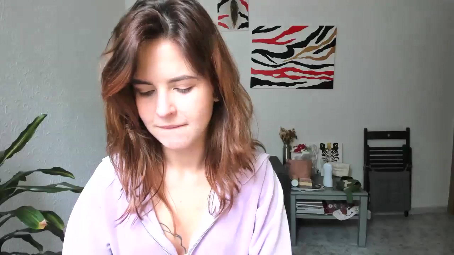 Gallery image thumbnail from AhahaGirl's myfreecams stream on, 04/17/2026, 13:29 image 5 of 20