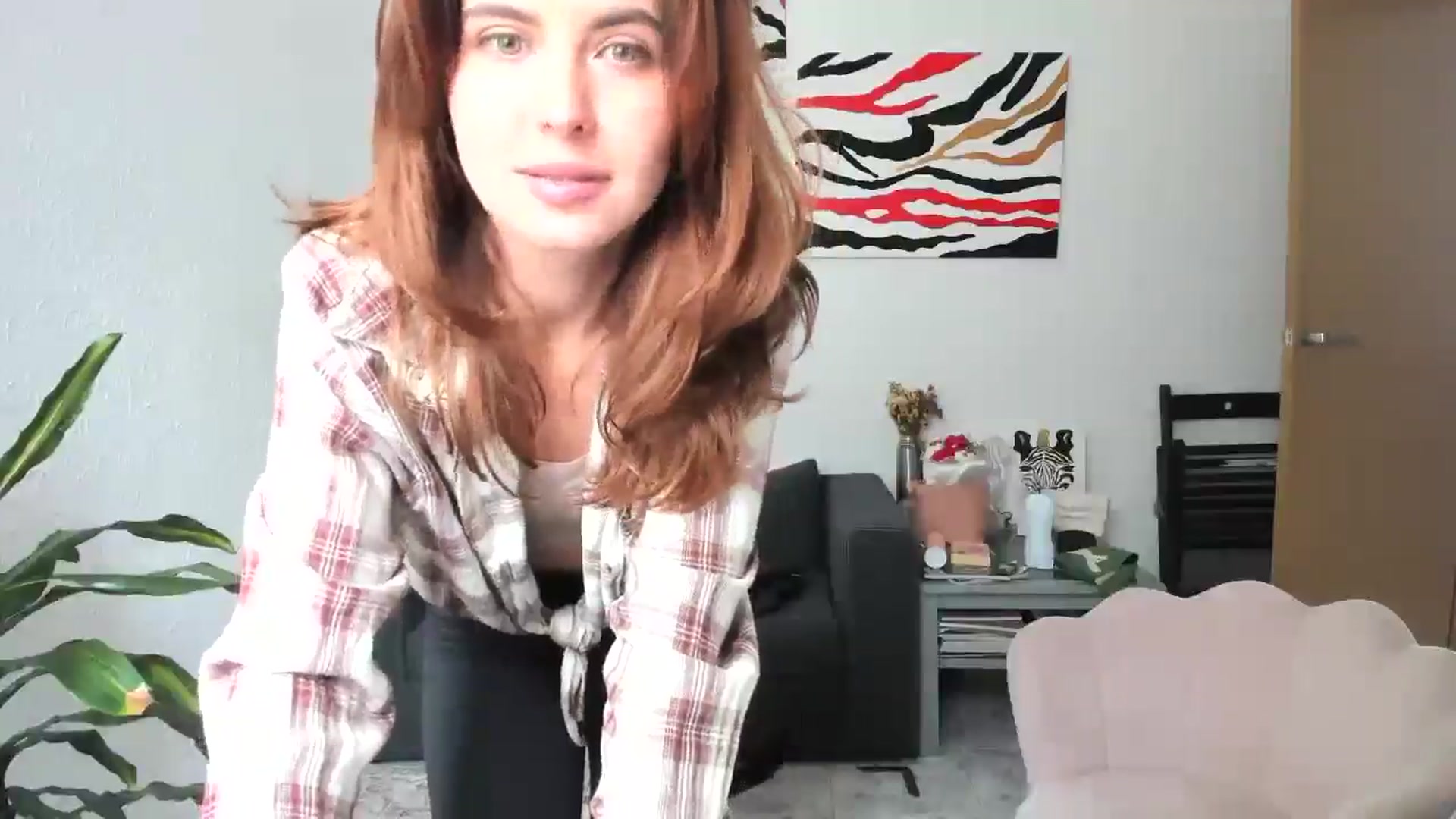 Gallery image thumbnail from AhahaGirl's myfreecams stream on, 04/18/2026, 13:31 image 6 of 20