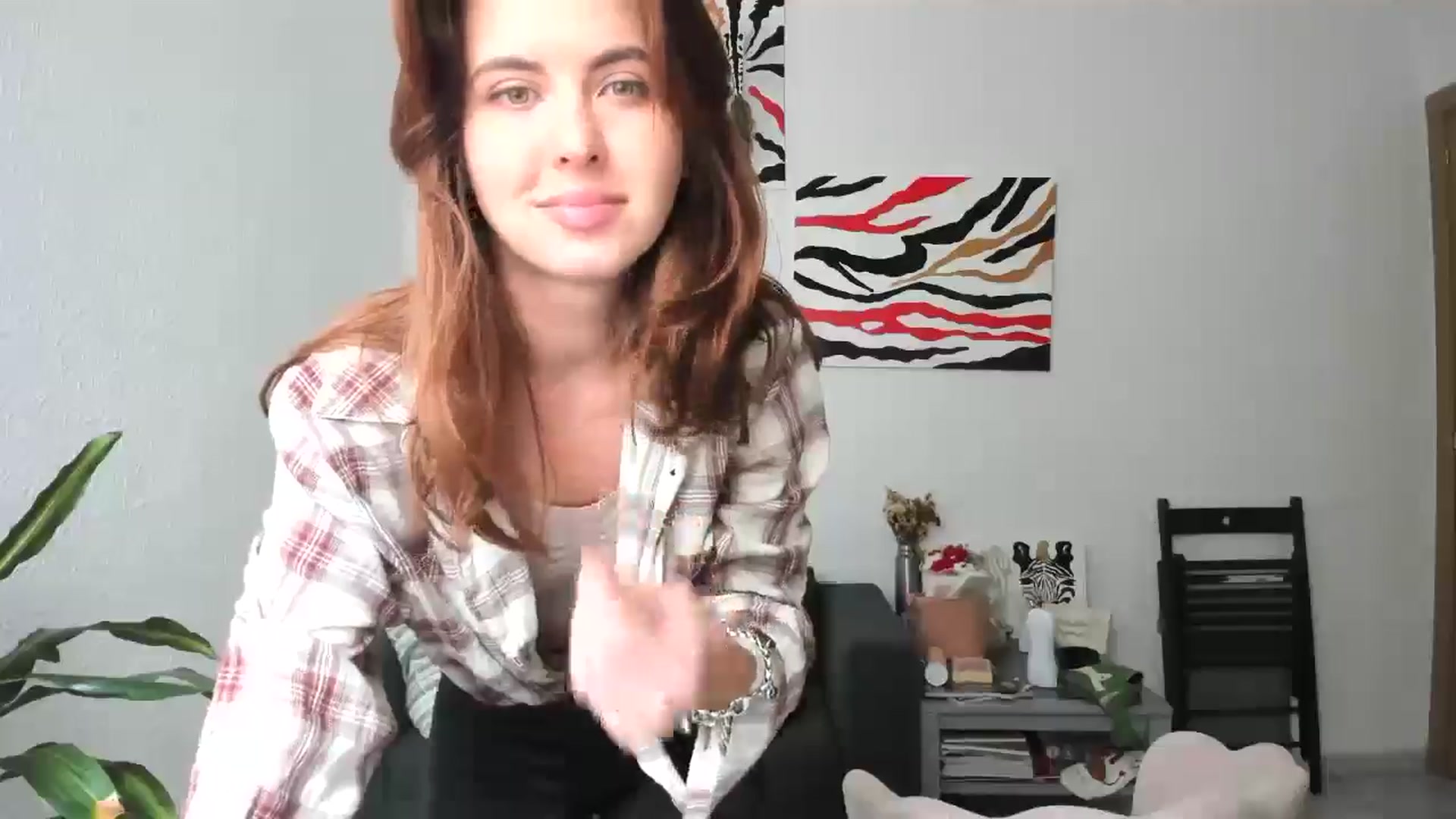 Gallery image thumbnail from AhahaGirl's myfreecams stream on, 04/18/2026, 13:31 image 19 of 20