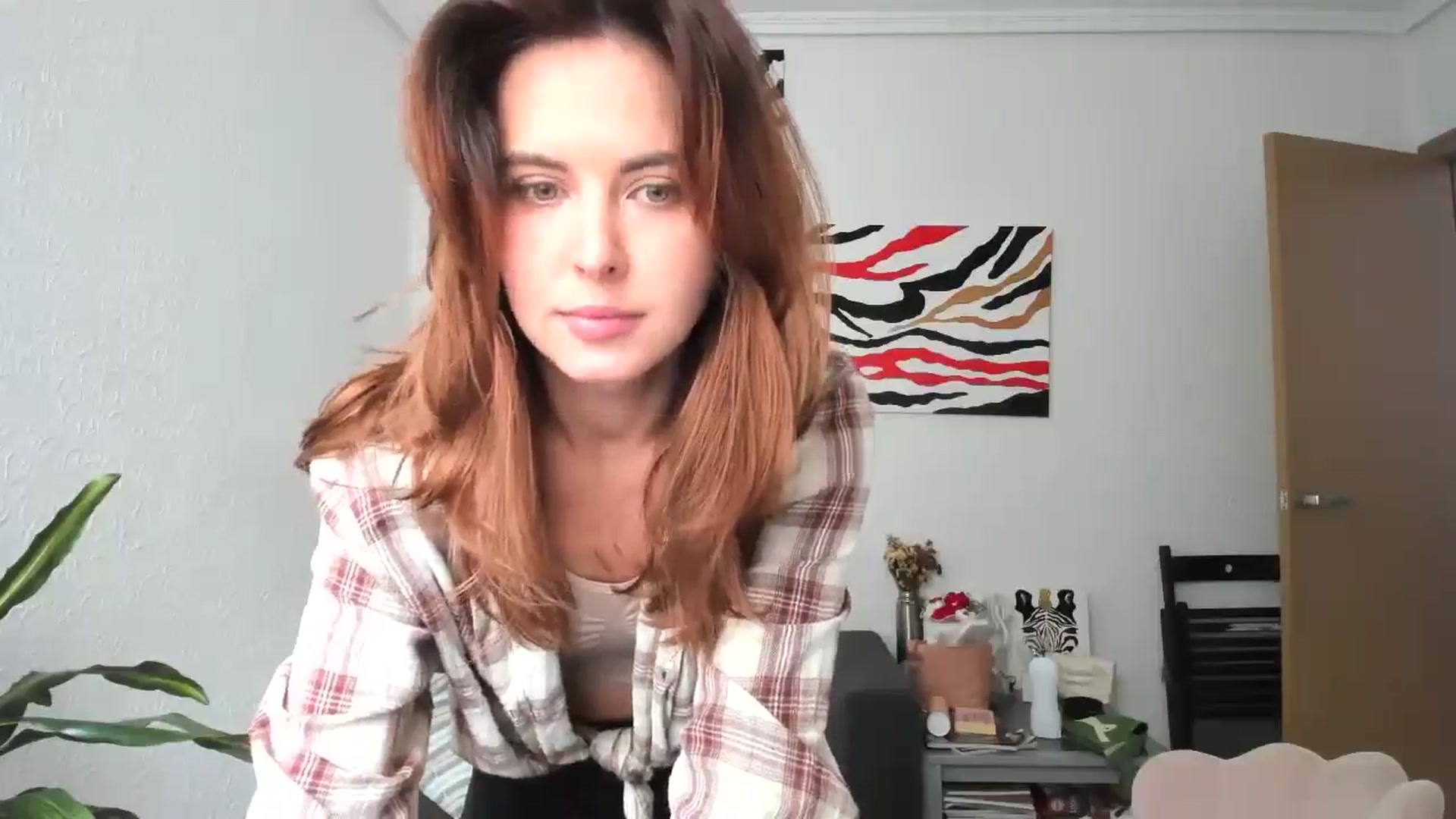 Gallery image thumbnail from AhahaGirl's myfreecams stream on, 04/18/2026, 13:31 image 12 of 20