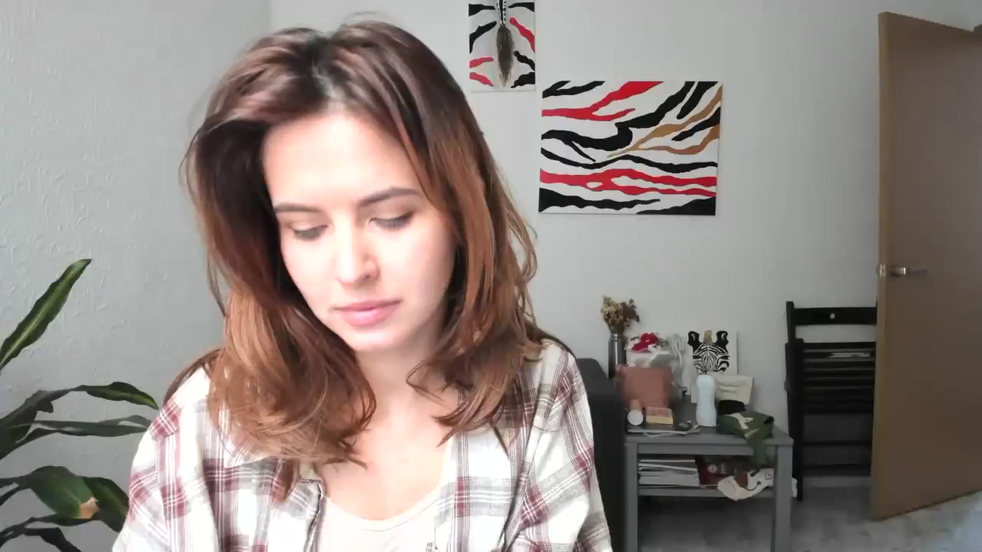 Gallery image thumbnail from AhahaGirl's myfreecams stream on, 04/18/2026, 14:50 image 16 of 20