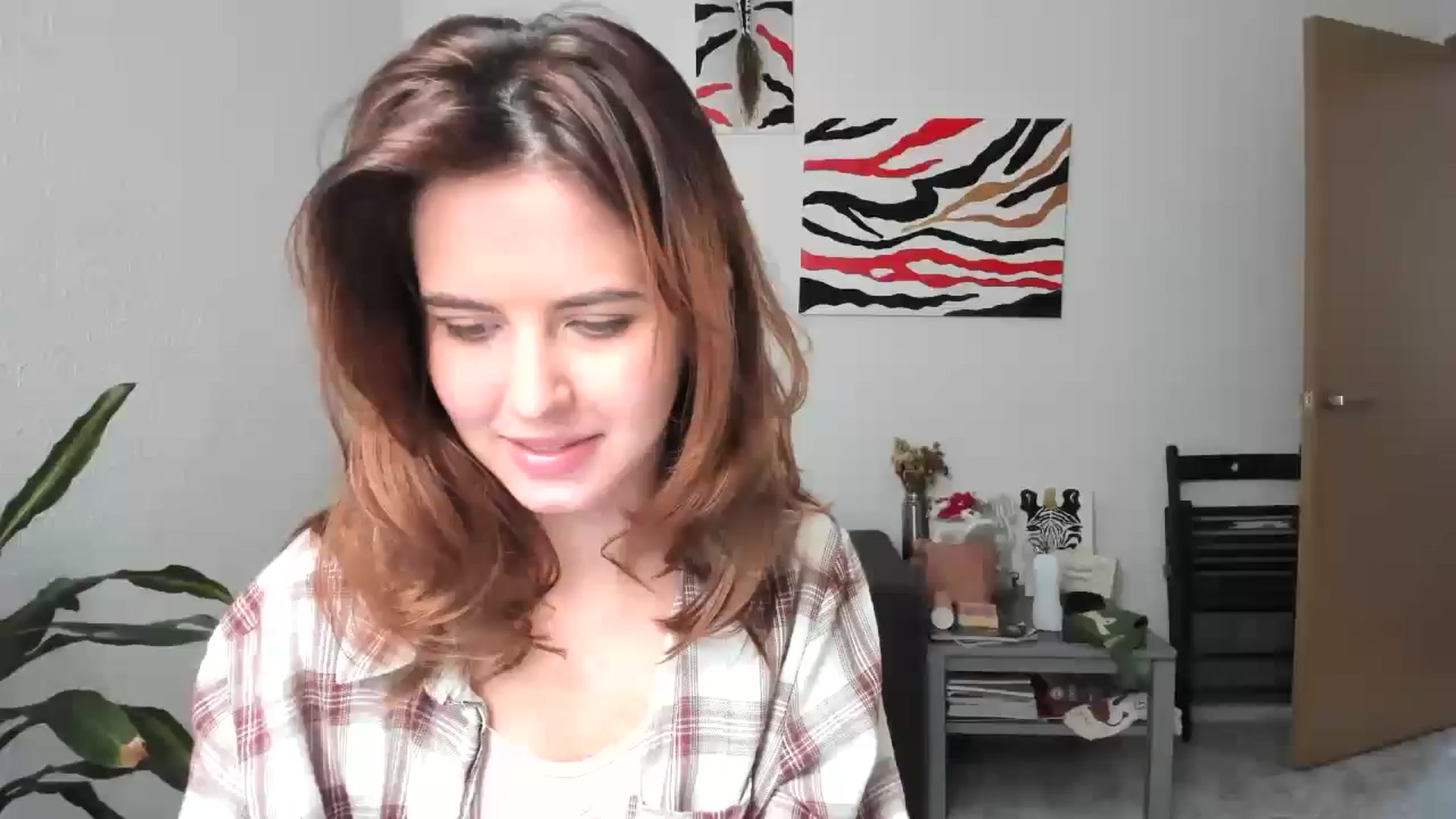 Gallery image thumbnail from AhahaGirl's myfreecams stream on, 04/18/2026, 14:50 image 10 of 20