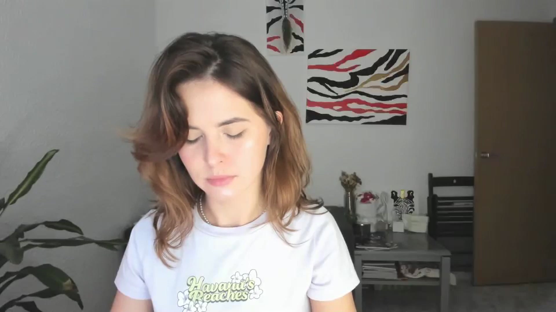 Gallery image thumbnail from AhahaGirl's myfreecams stream on, 04/22/2026, 18:32 image 20 of 20