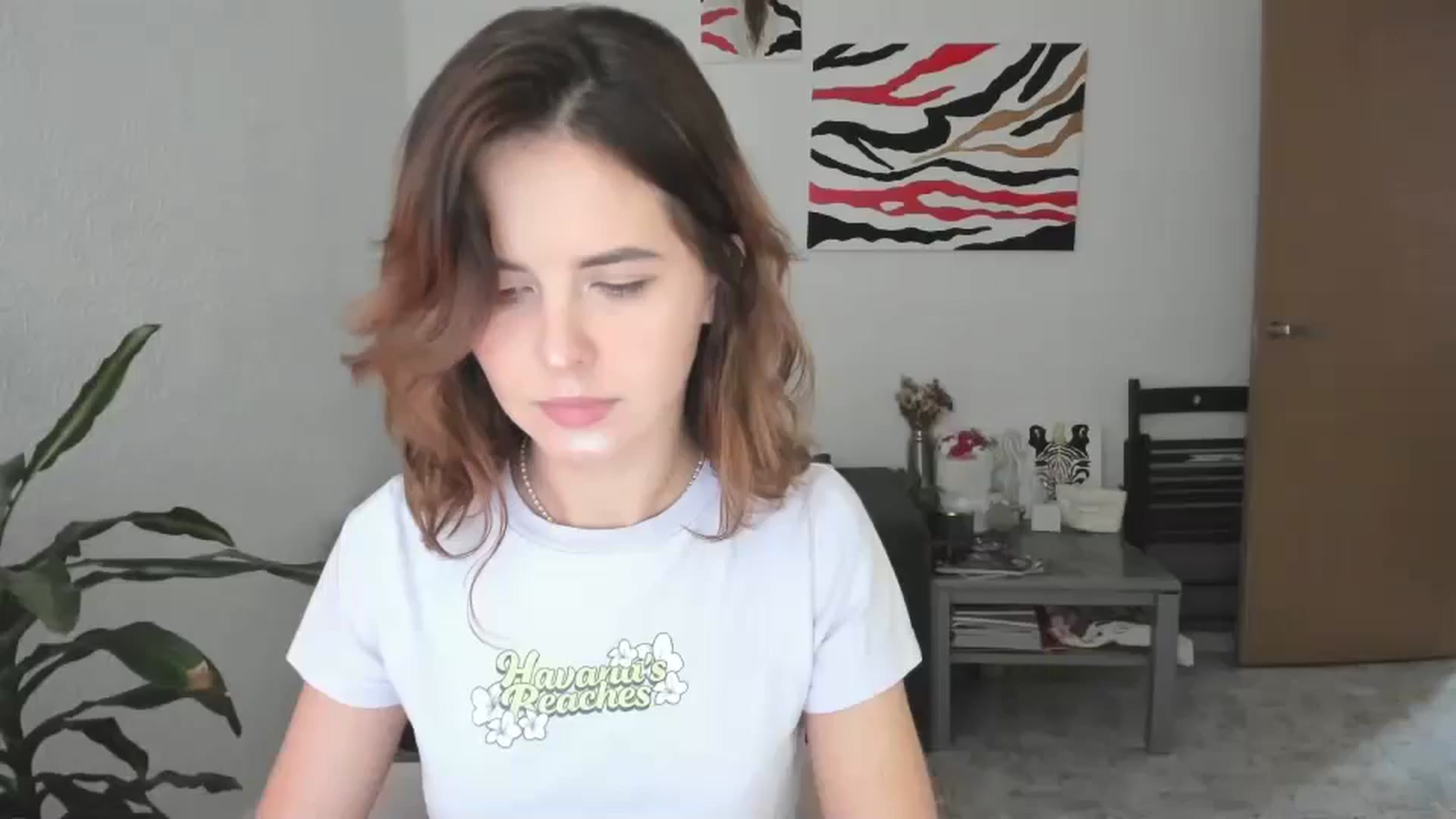 Gallery image thumbnail from AhahaGirl's myfreecams stream on, 04/22/2026, 18:32 image 1 of 20