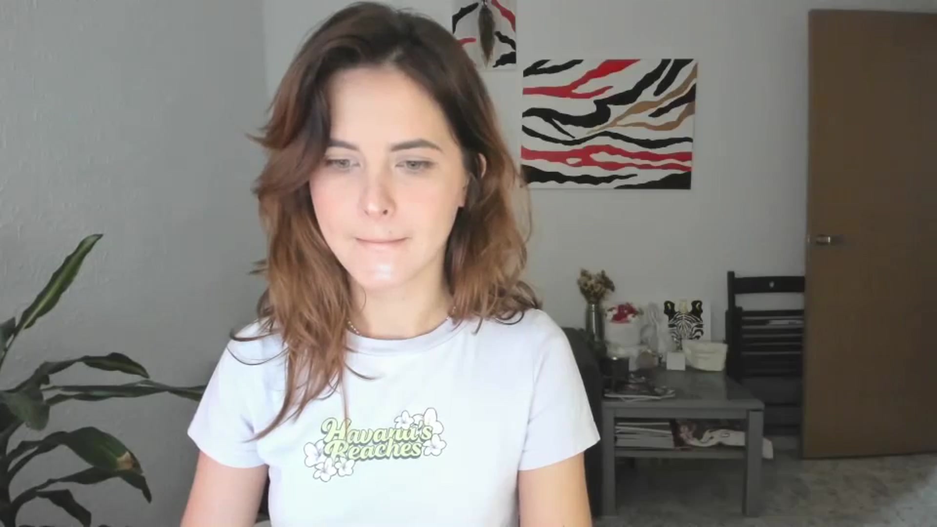 Gallery image thumbnail from AhahaGirl's myfreecams stream on, 04/22/2026, 18:32 image 11 of 20