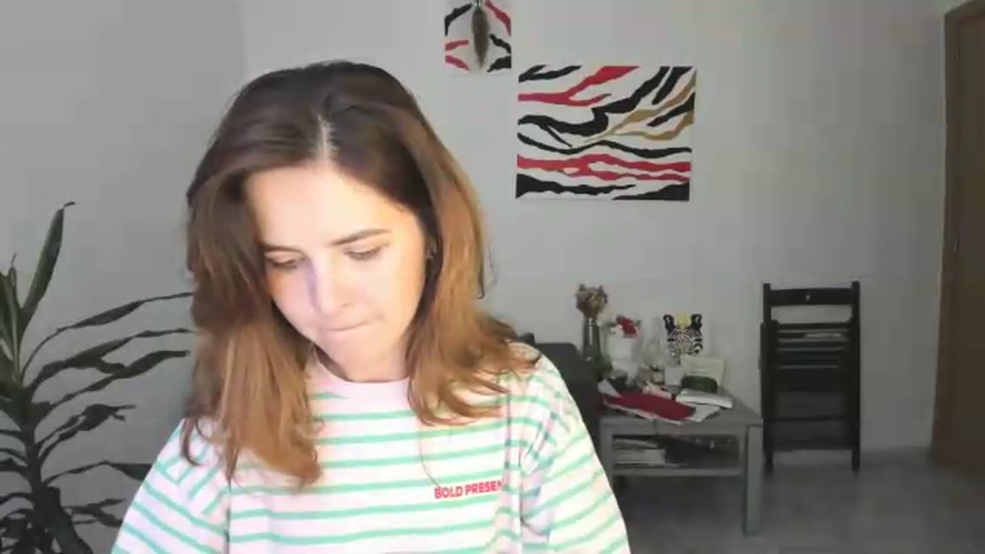 Gallery image thumbnail from AhahaGirl's myfreecams stream on, 05/22/2026, 17:22 image 4 of 20