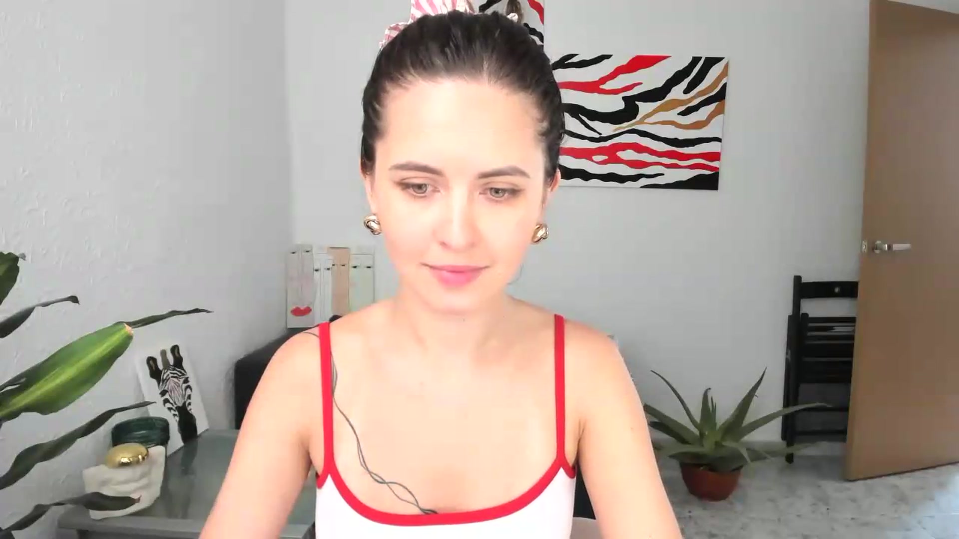 Gallery image thumbnail from AhahaGirl's myfreecams stream on, 06/01/2026, 15:32 image 13 of 20