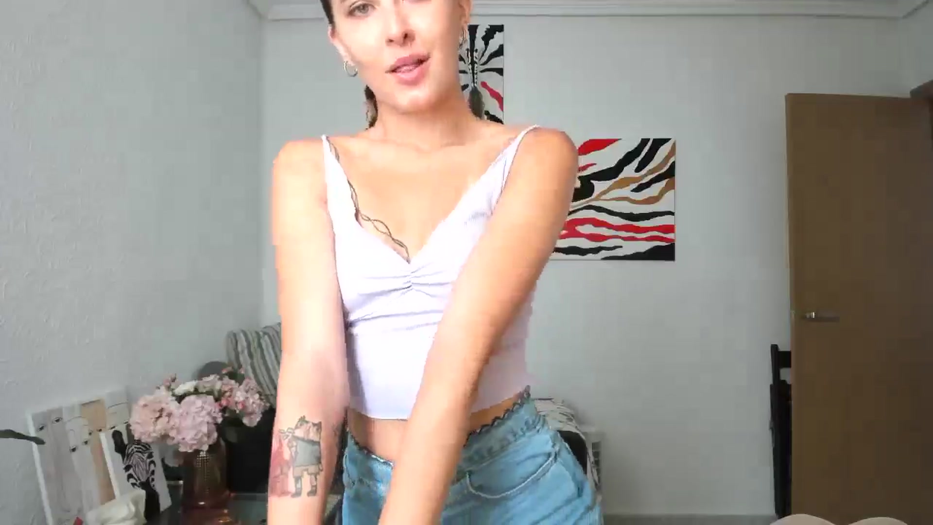 Gallery image thumbnail from AhahaGirl's myfreecams stream on, 07/09/2026, 13:54 image 15 of 20