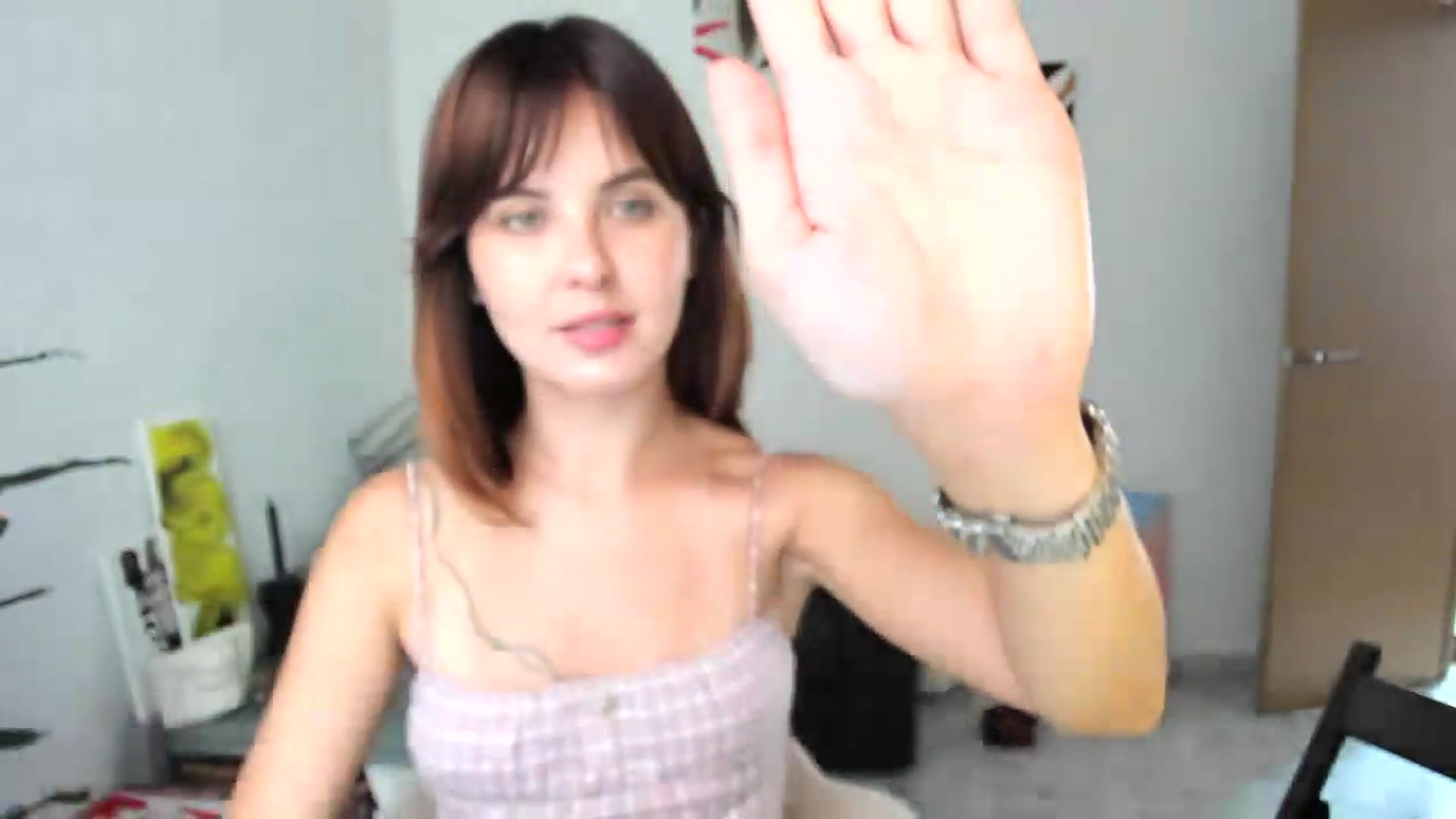 Gallery image thumbnail from AhahaGirl's myfreecams stream on, 07/20/2026, 16:22 image 15 of 20