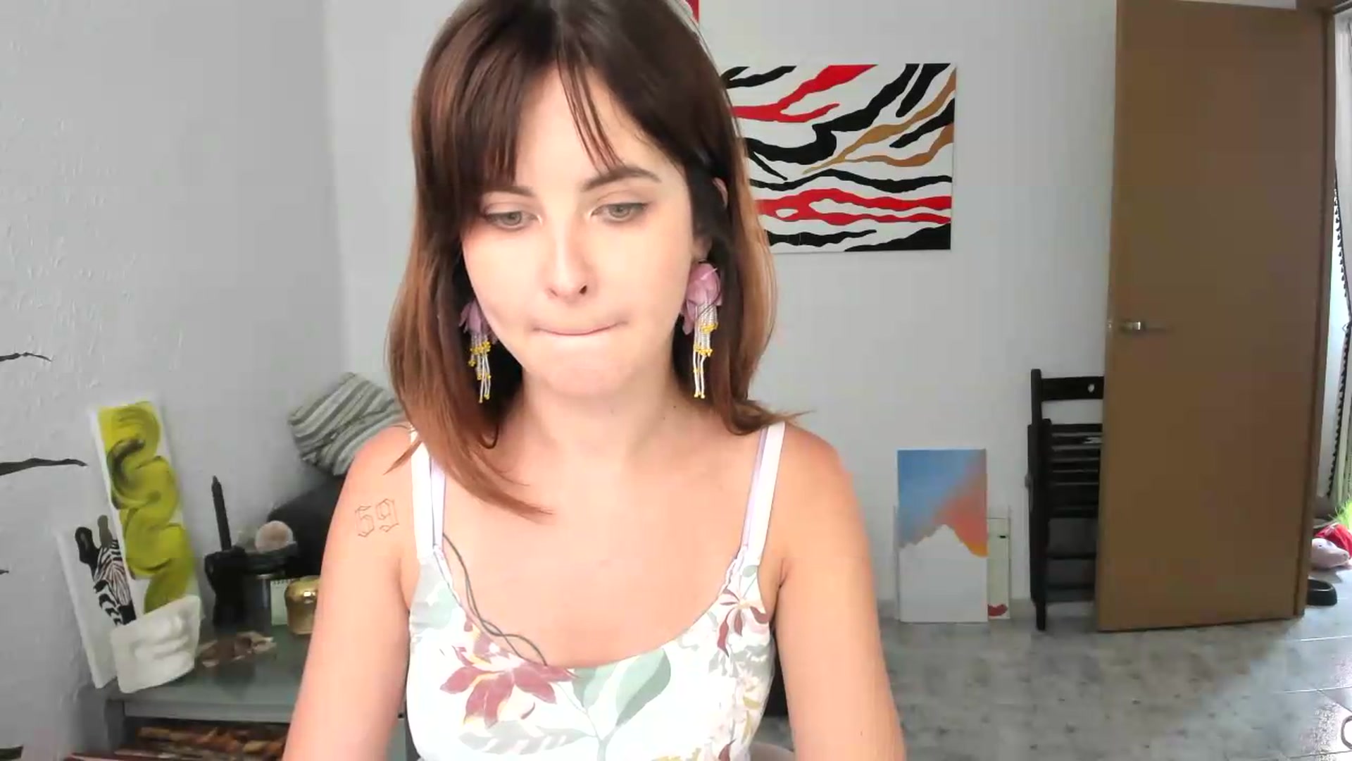 Gallery image thumbnail from AhahaGirl's myfreecams stream on, 07/22/2026, 14:47 image 12 of 20