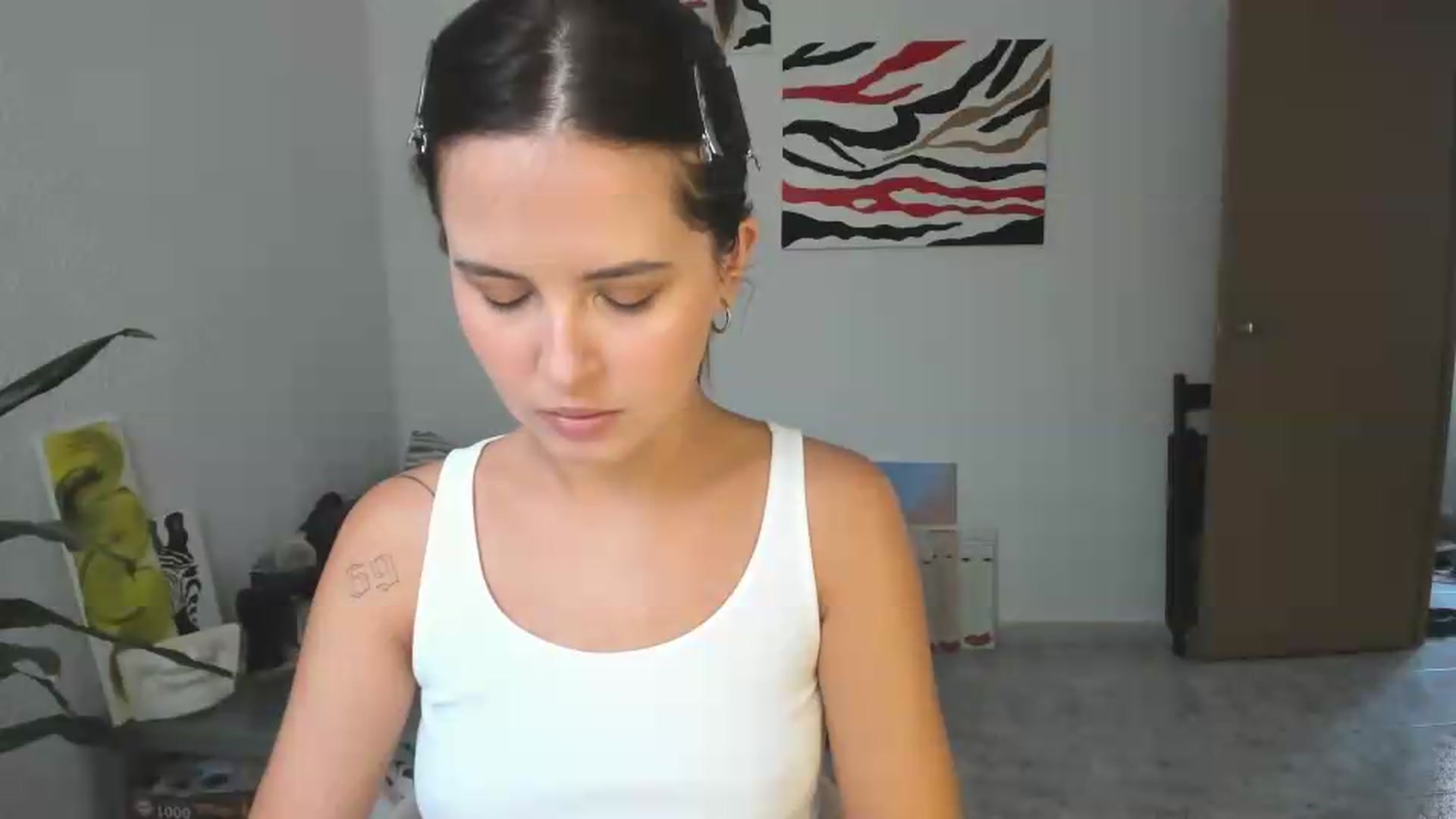 Gallery image thumbnail from AhahaGirl's myfreecams stream on, 07/28/2026, 14:12 image 17 of 20