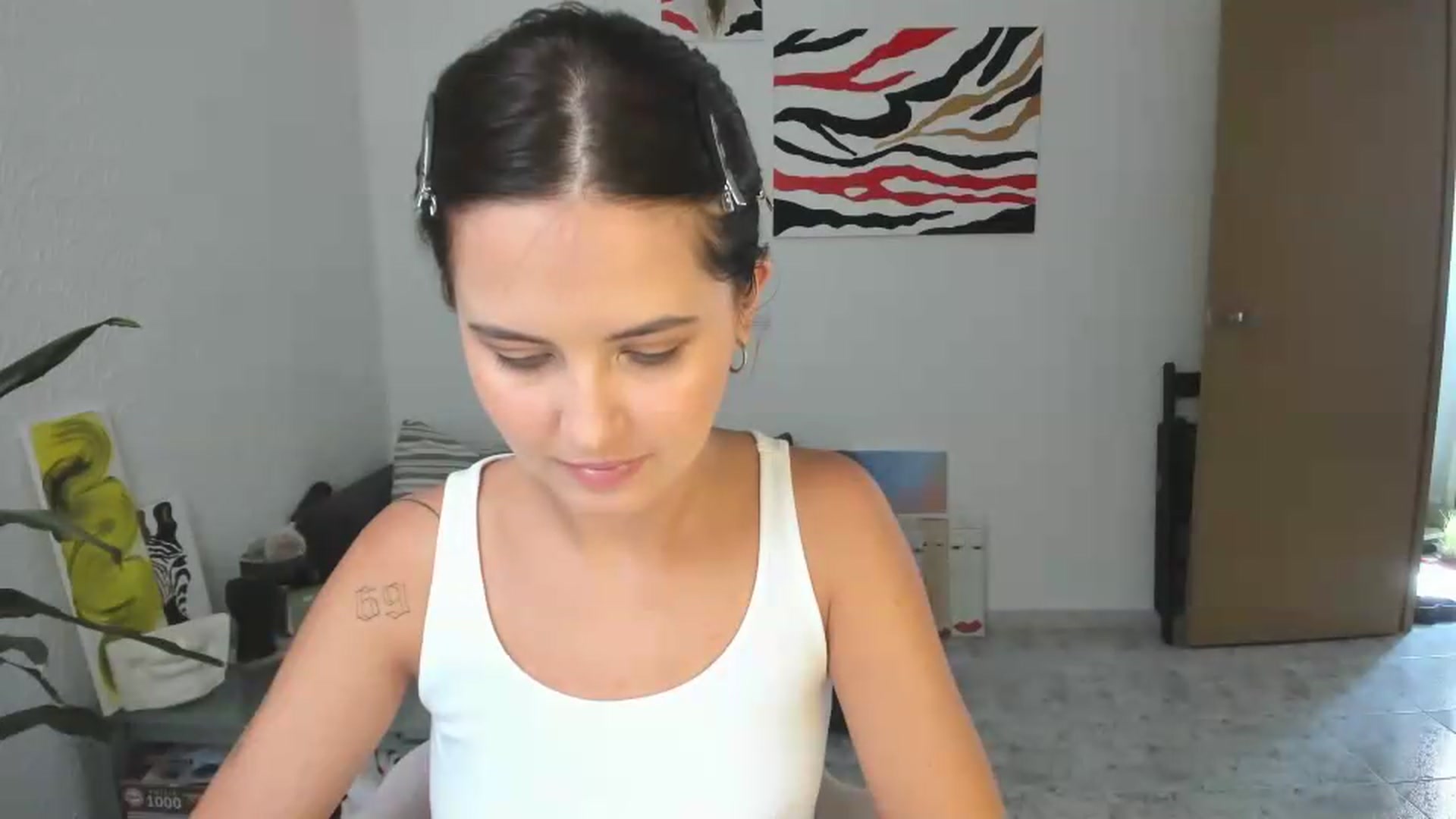 Gallery image thumbnail from AhahaGirl's myfreecams stream on, 07/28/2026, 15:39 image 11 of 20