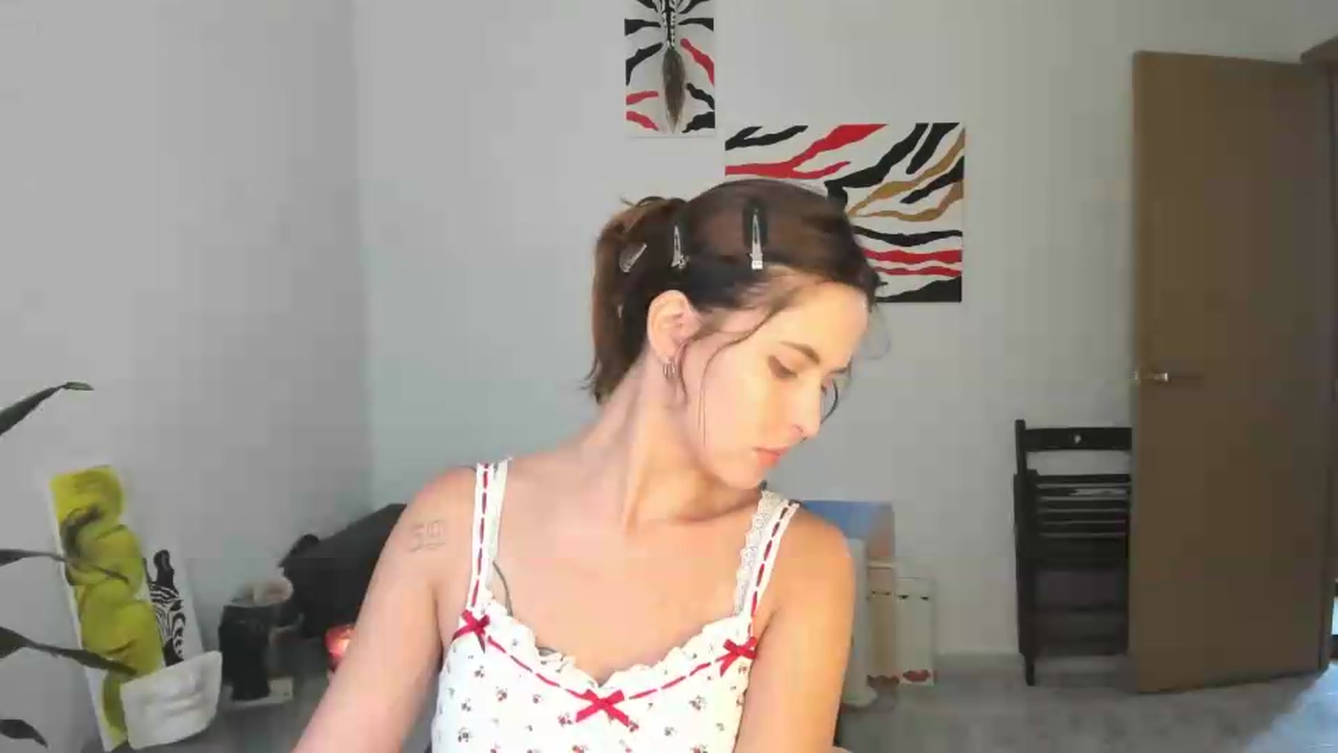 Gallery image thumbnail from AhahaGirl's myfreecams stream on, 08/04/2026, 14:41 image 3 of 20