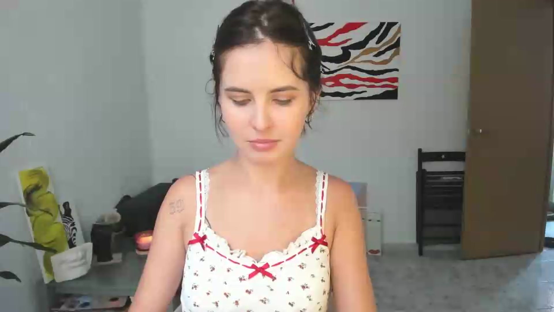 Gallery image thumbnail from AhahaGirl's myfreecams stream on, 08/04/2026, 14:41 image 10 of 20