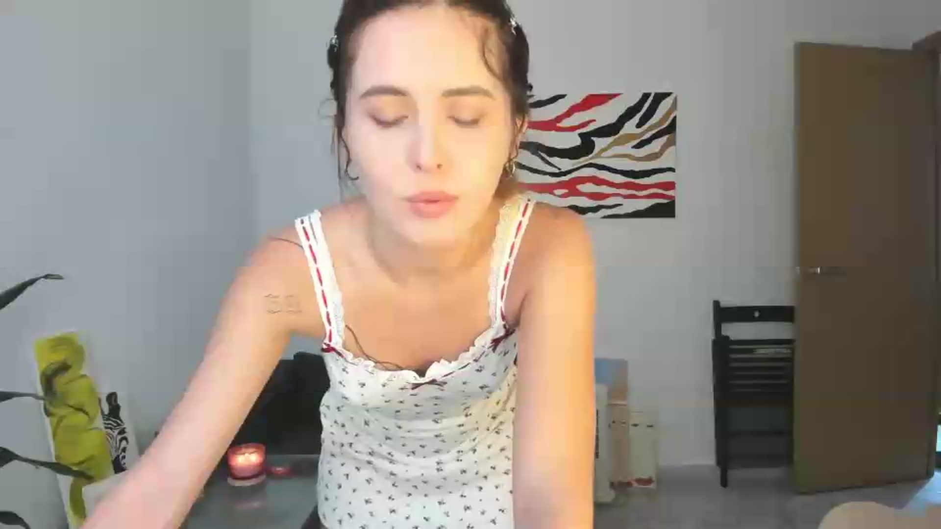Gallery image thumbnail from AhahaGirl's myfreecams stream on, 08/04/2026, 14:41 image 5 of 20