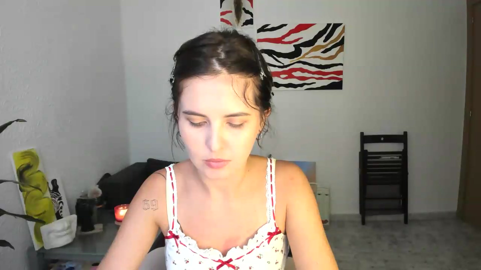Gallery image thumbnail from AhahaGirl's myfreecams stream on, 08/04/2026, 17:35 image 2 of 20