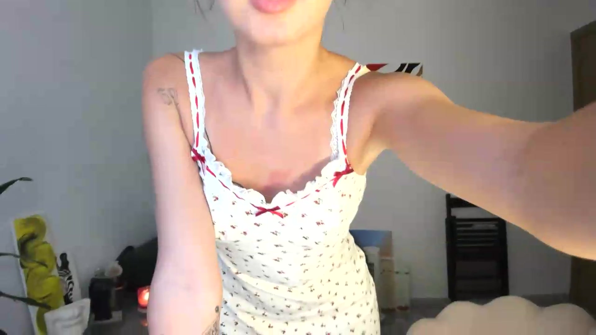 Gallery image thumbnail from AhahaGirl's myfreecams stream on, 08/04/2026, 17:35 image 4 of 20