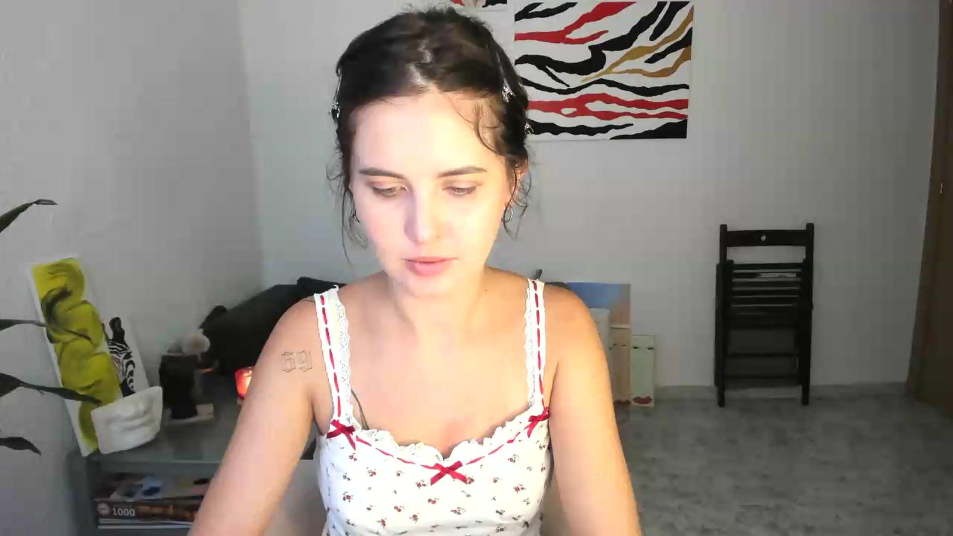 Gallery image thumbnail from AhahaGirl's myfreecams stream on, 08/04/2026, 17:35 image 10 of 20