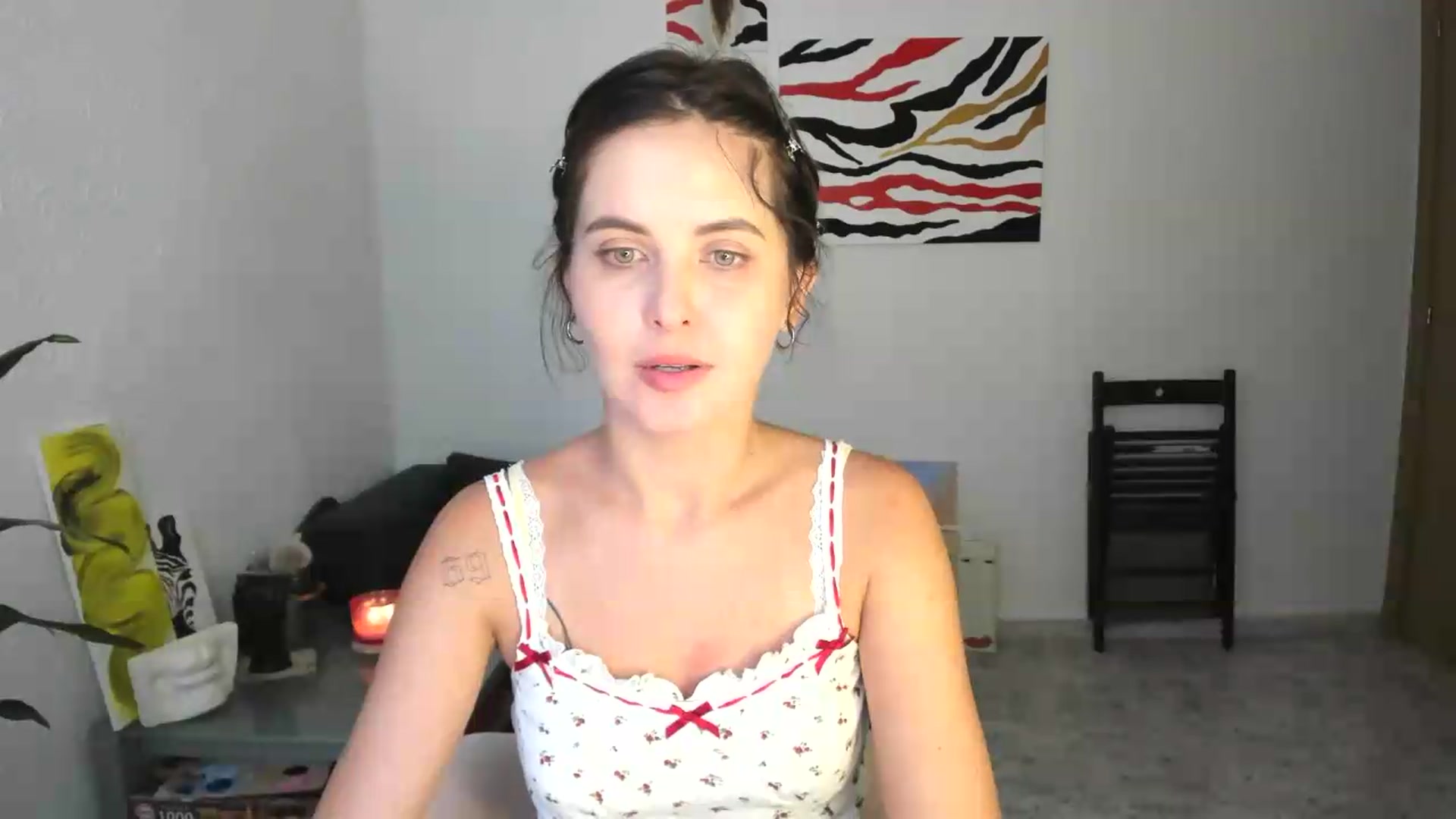 Gallery image thumbnail from AhahaGirl's myfreecams stream on, 08/04/2026, 17:35 image 6 of 20
