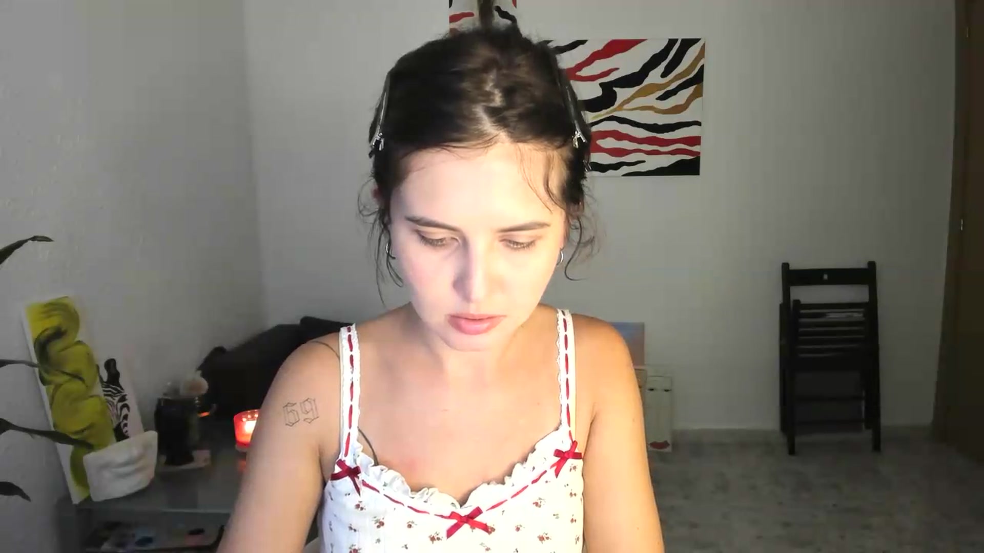 Gallery image thumbnail from AhahaGirl's myfreecams stream on, 08/04/2026, 18:17 image 6 of 20