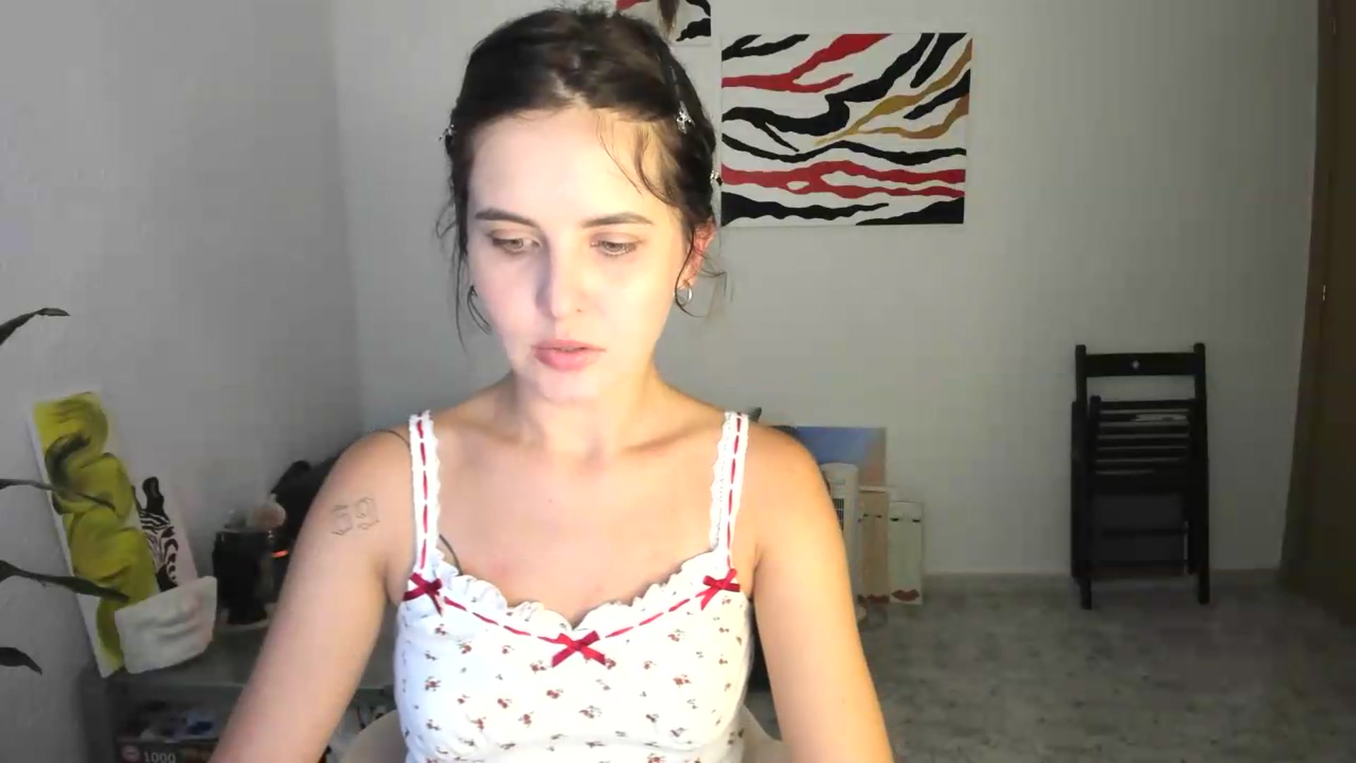Gallery image thumbnail from AhahaGirl's myfreecams stream on, 08/04/2026, 18:17 image 15 of 20