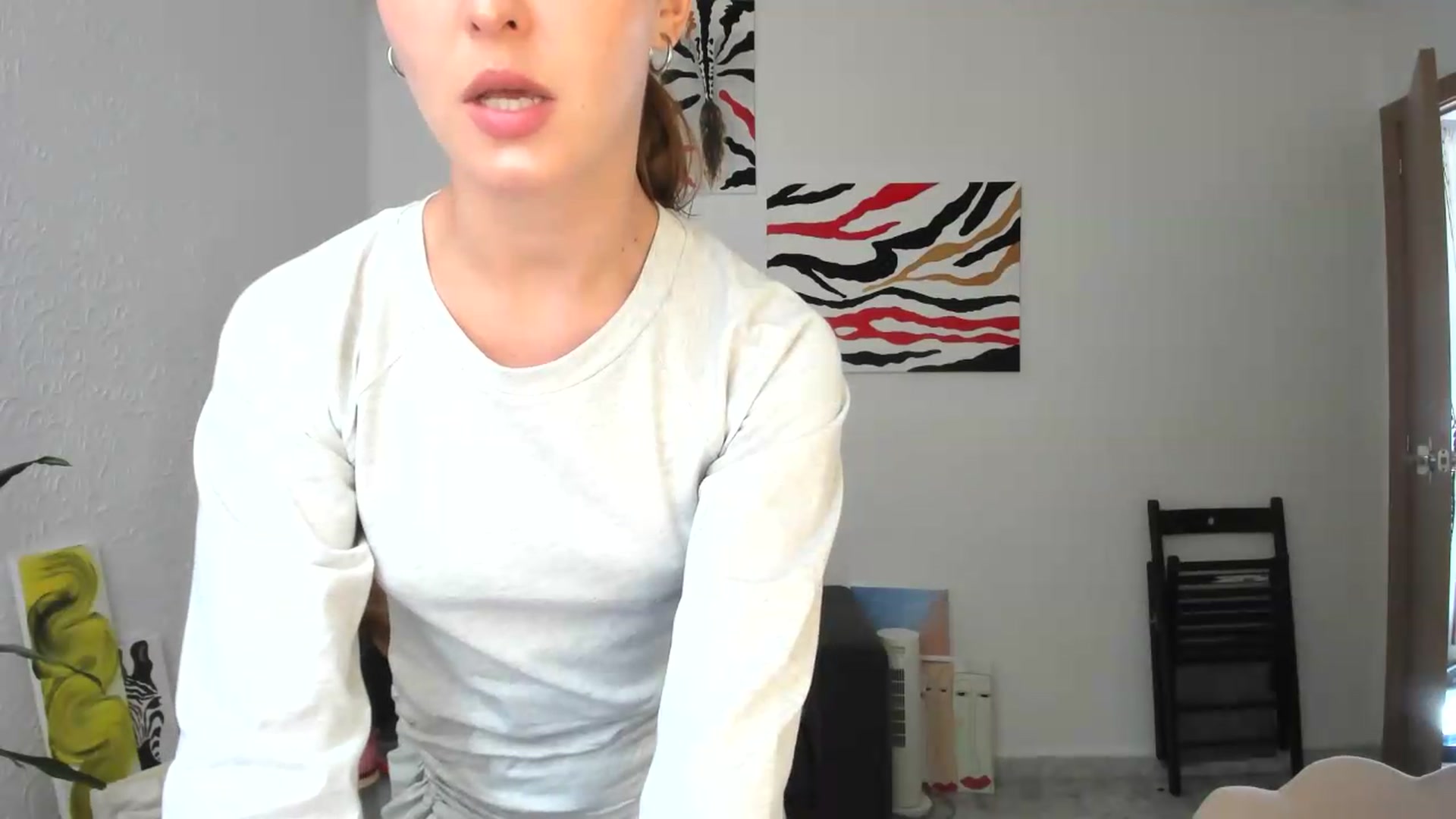 Gallery image thumbnail from AhahaGirl's myfreecams stream on, 08/05/2026, 15:02 image 20 of 20