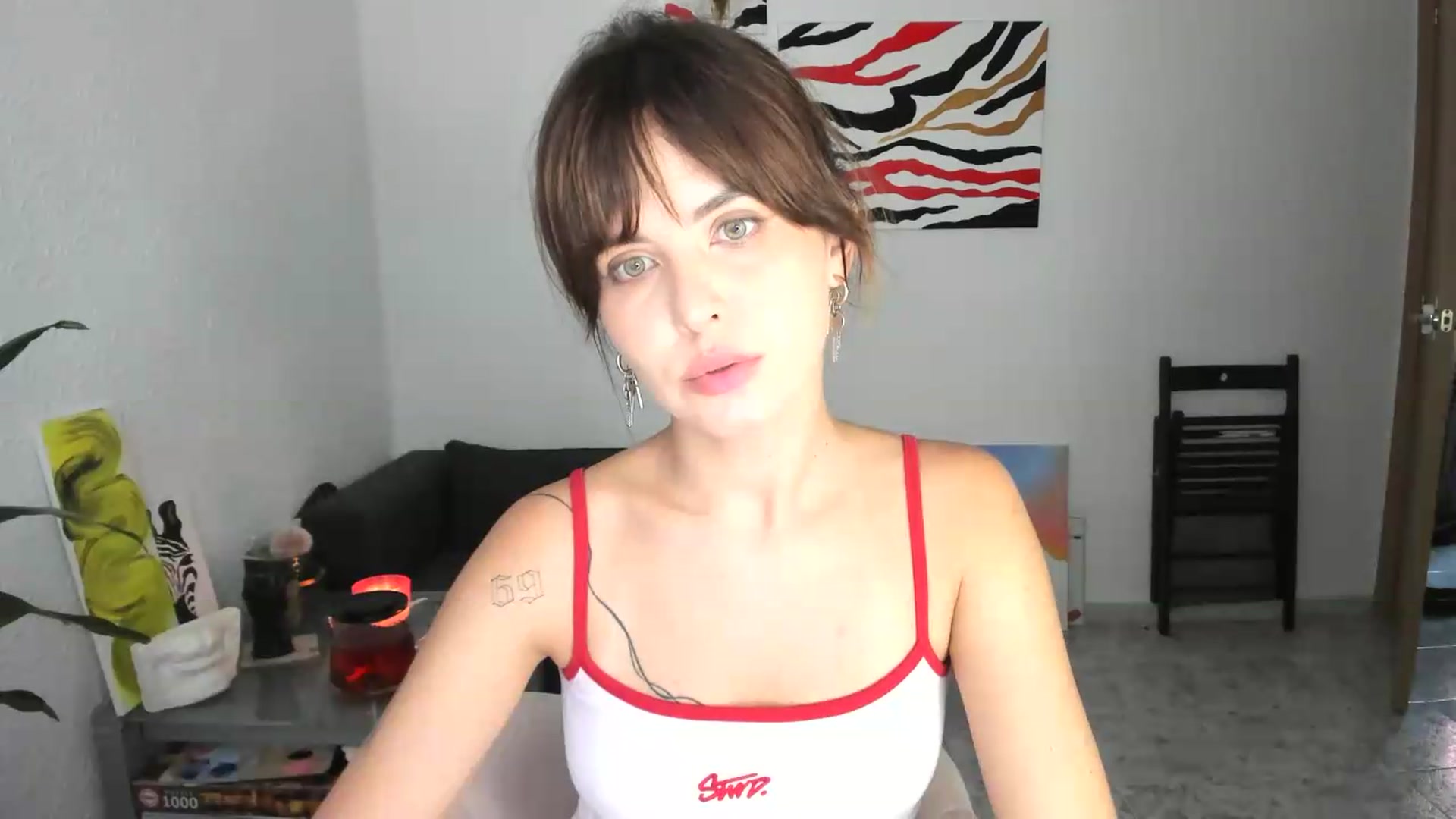 Gallery image thumbnail from AhahaGirl's myfreecams stream on, 08/06/2026, 15:52 image 16 of 20
