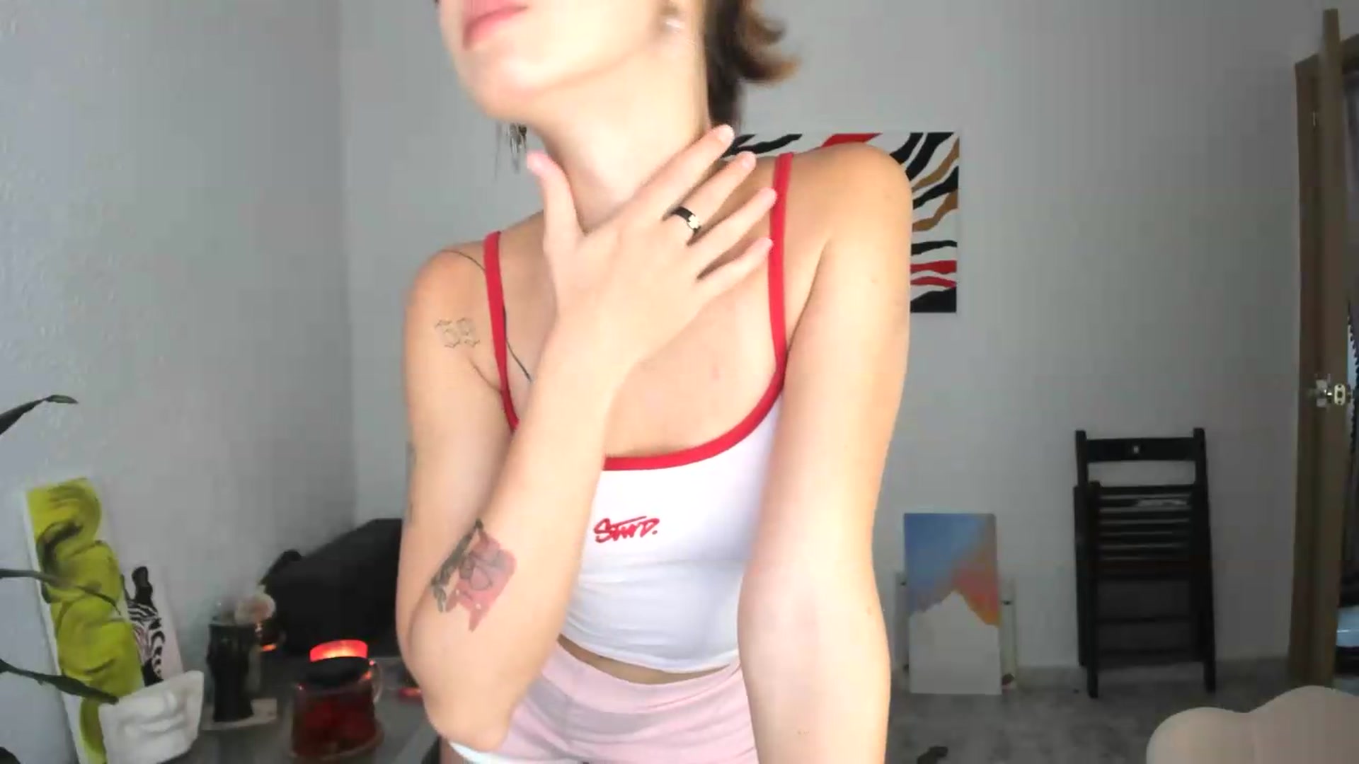 Gallery image thumbnail from AhahaGirl's myfreecams stream on, 08/06/2026, 15:52 image 15 of 20