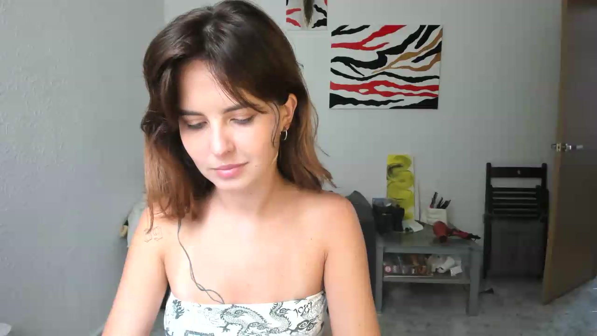 Gallery image thumbnail from AhahaGirl's myfreecams stream on, 08/17/2026, 14:02 image 15 of 20