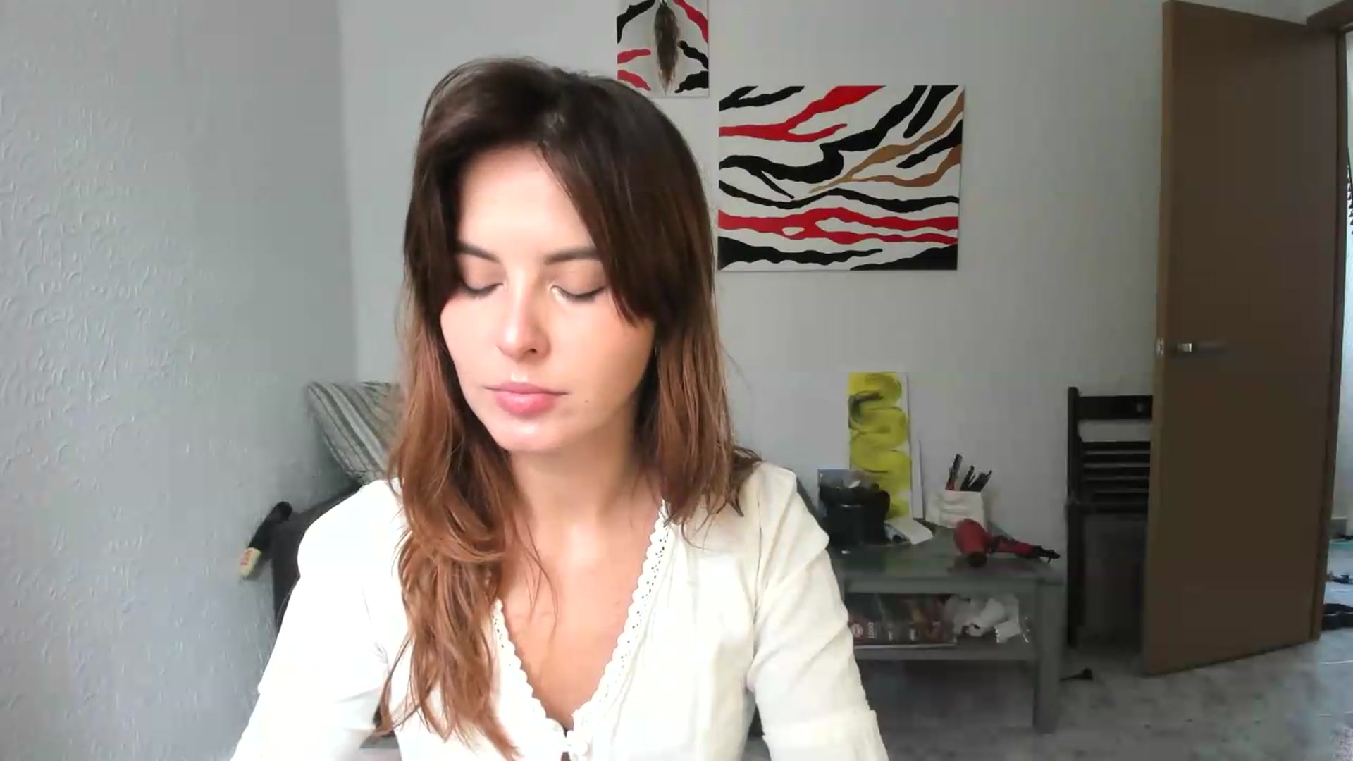Gallery image thumbnail from AhahaGirl's myfreecams stream on, 08/19/2026, 13:03 image 4 of 20