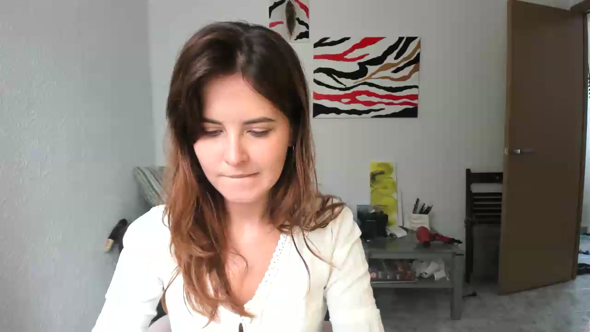 Gallery image thumbnail from AhahaGirl's myfreecams stream on, 08/19/2026, 13:03 image 8 of 20