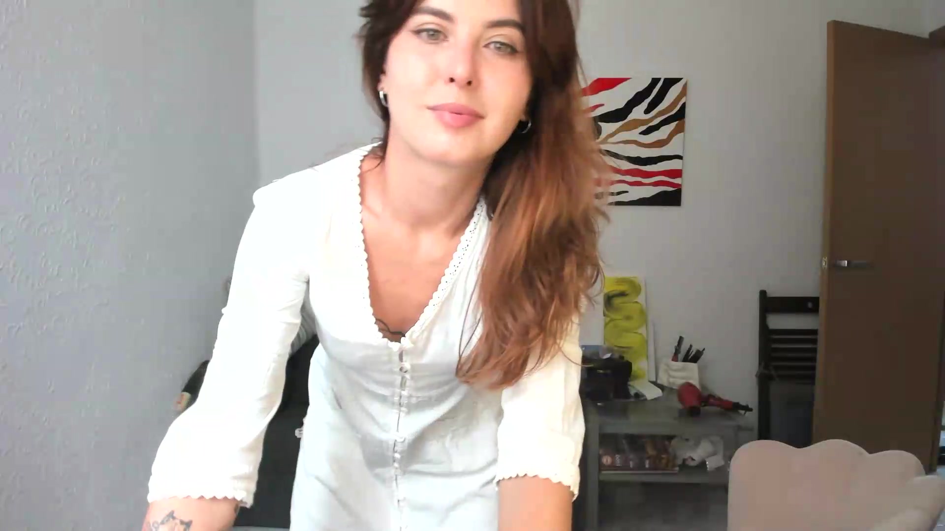 Gallery image thumbnail from AhahaGirl's myfreecams stream on, 08/19/2026, 13:36 image 17 of 20
