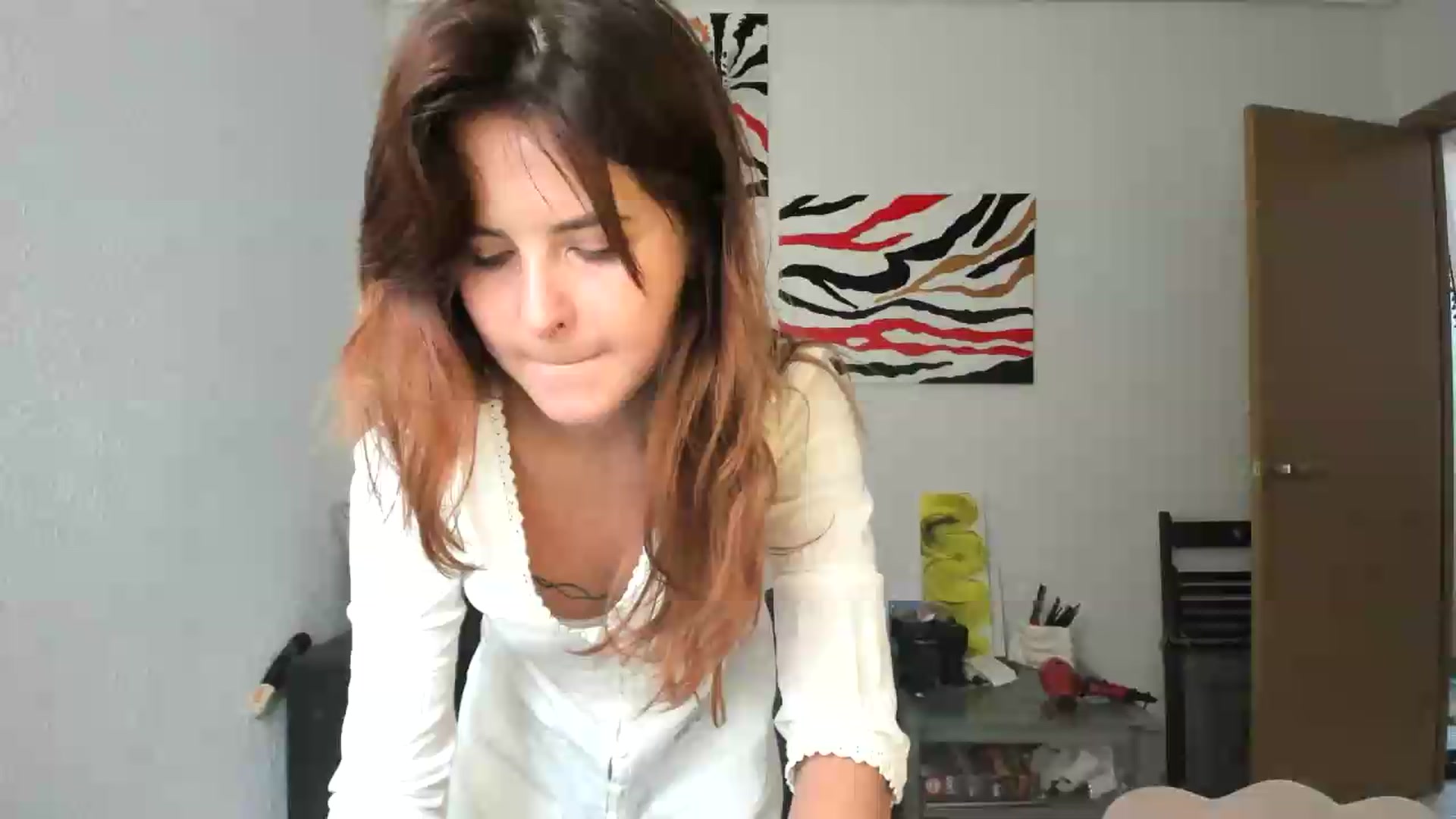 Gallery image thumbnail from AhahaGirl's myfreecams stream on, 08/19/2026, 13:36 image 6 of 20