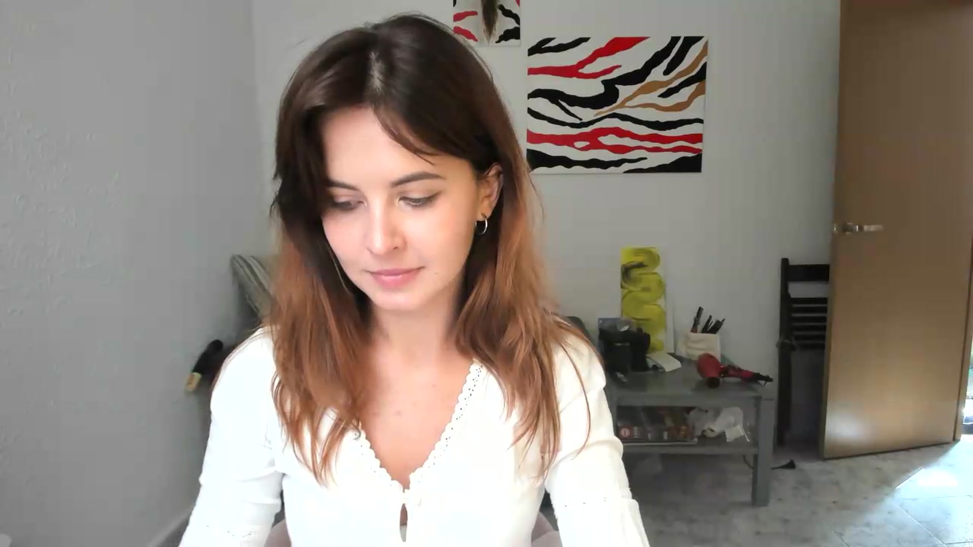 Gallery image thumbnail from AhahaGirl's myfreecams stream on, 08/19/2026, 15:54 image 14 of 20