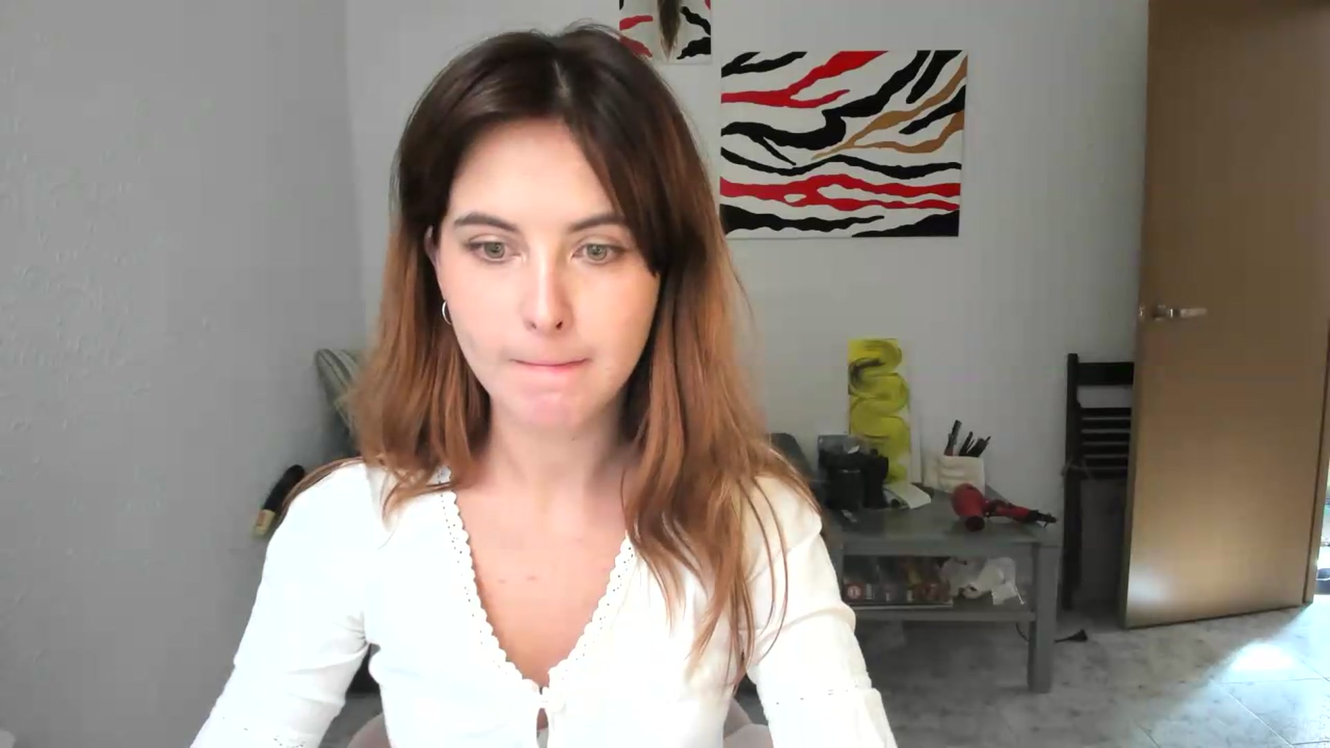 Gallery image thumbnail from AhahaGirl's myfreecams stream on, 08/19/2026, 15:54 image 17 of 20
