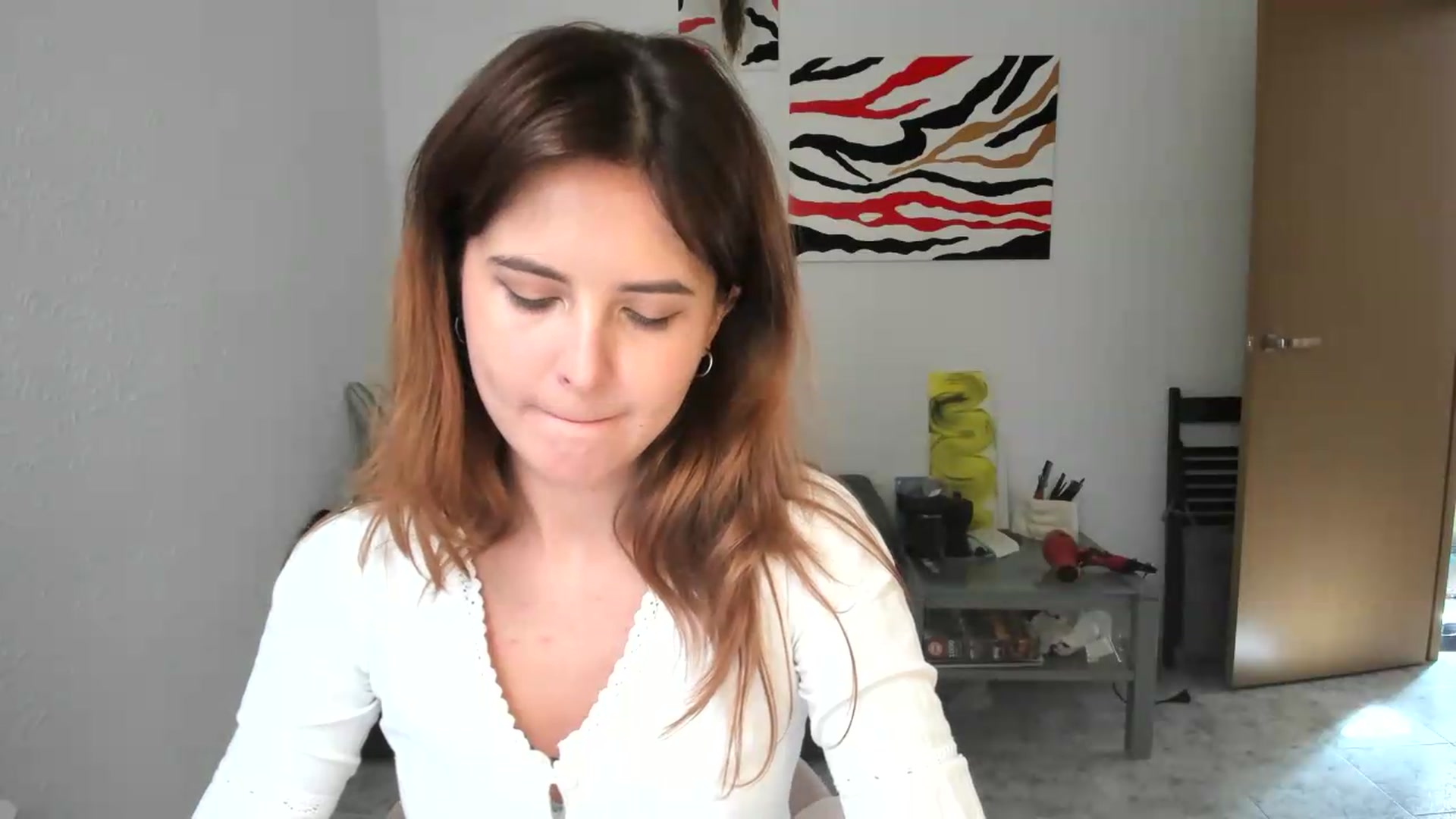 Gallery image thumbnail from AhahaGirl's myfreecams stream on, 08/19/2026, 15:54 image 18 of 20
