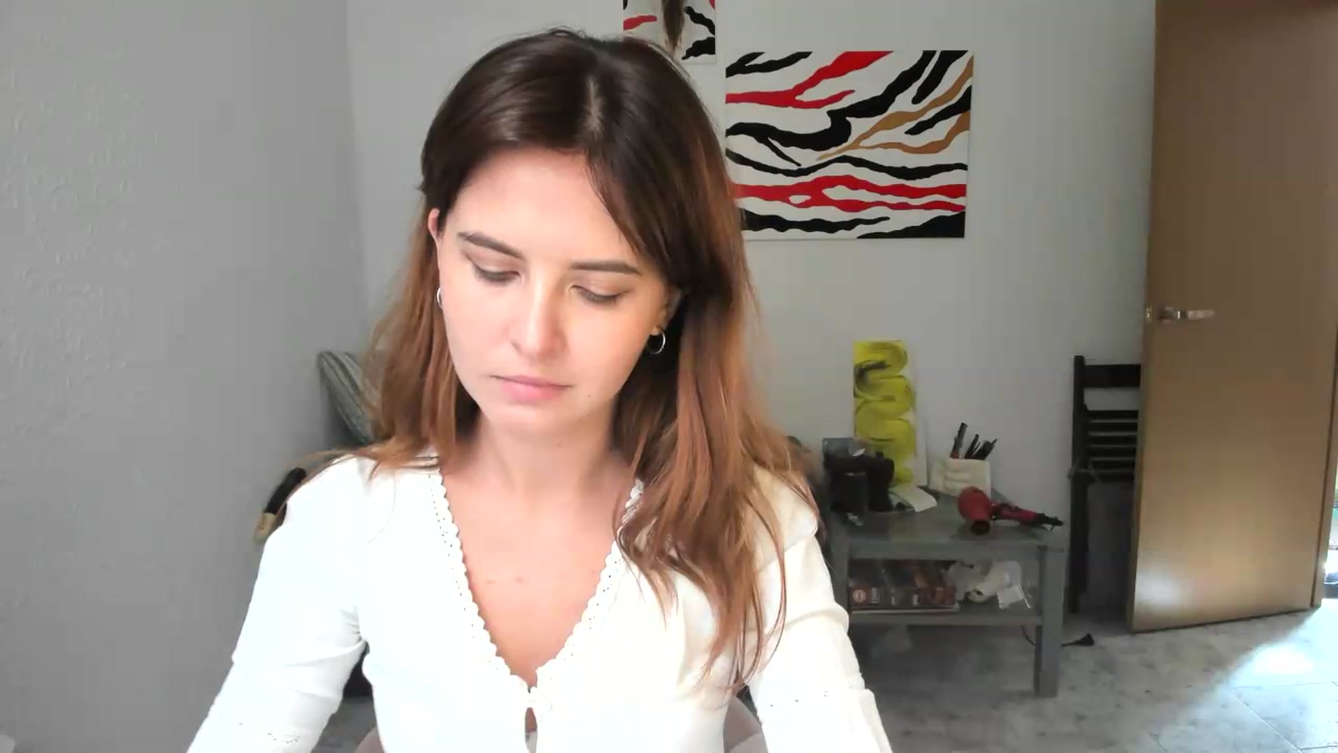Gallery image thumbnail from AhahaGirl's myfreecams stream on, 08/19/2026, 15:54 image 15 of 20