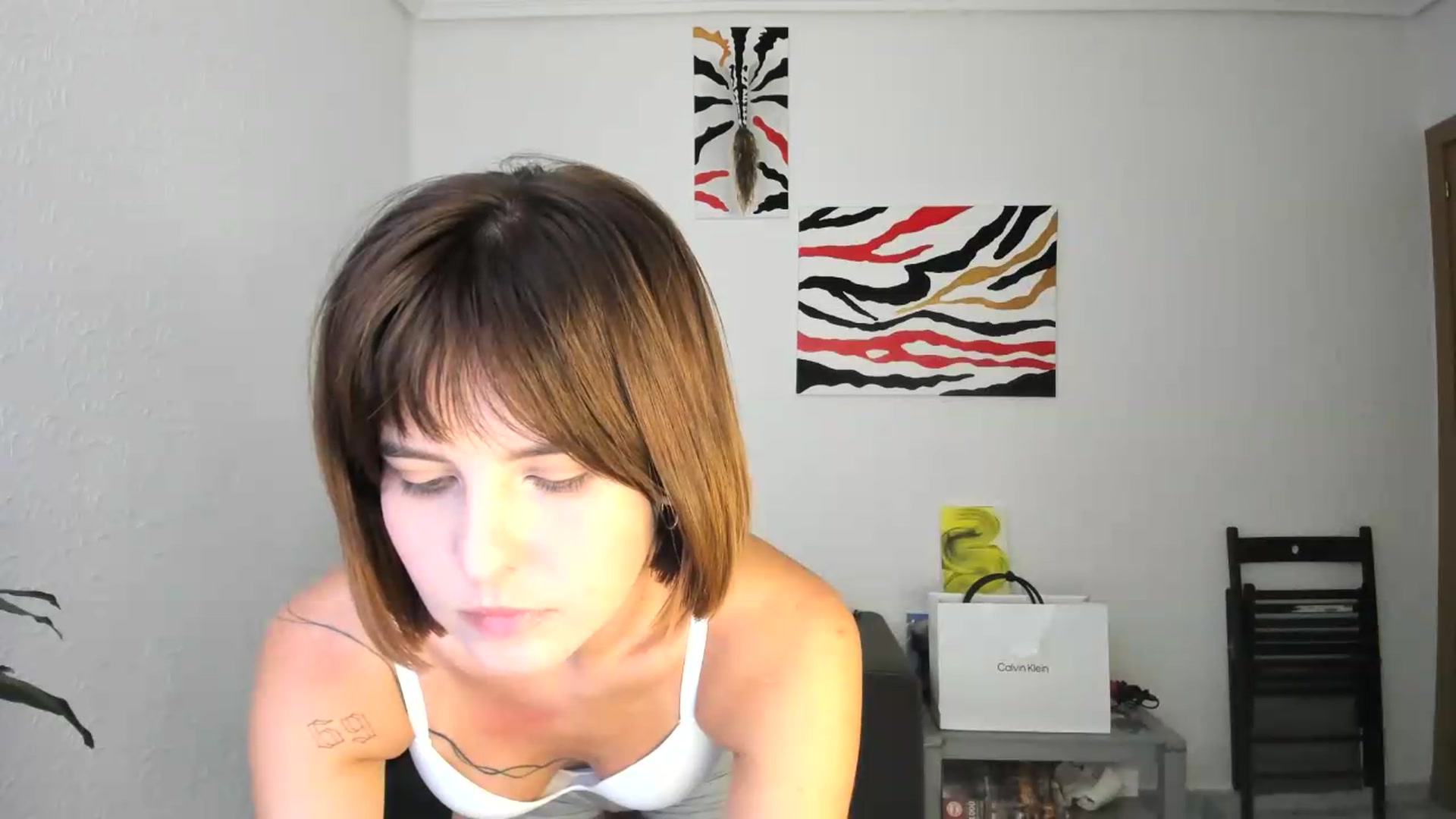 Gallery image thumbnail from AhahaGirl's myfreecams stream on, 08/25/2026, 16:01 image 4 of 20