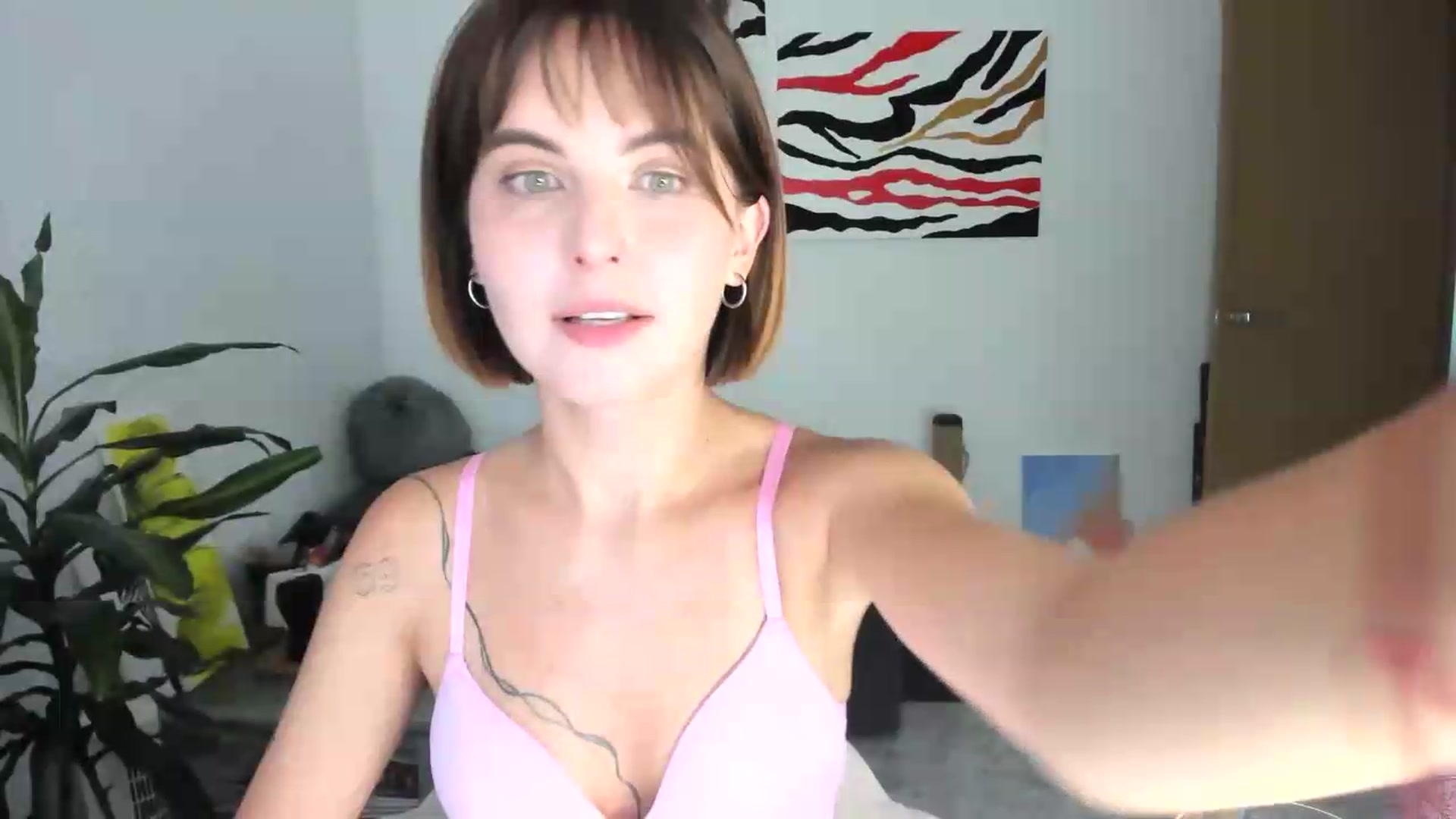 Gallery image thumbnail from AhahaGirl's myfreecams stream on, 08/27/2026, 17:20 image 17 of 20