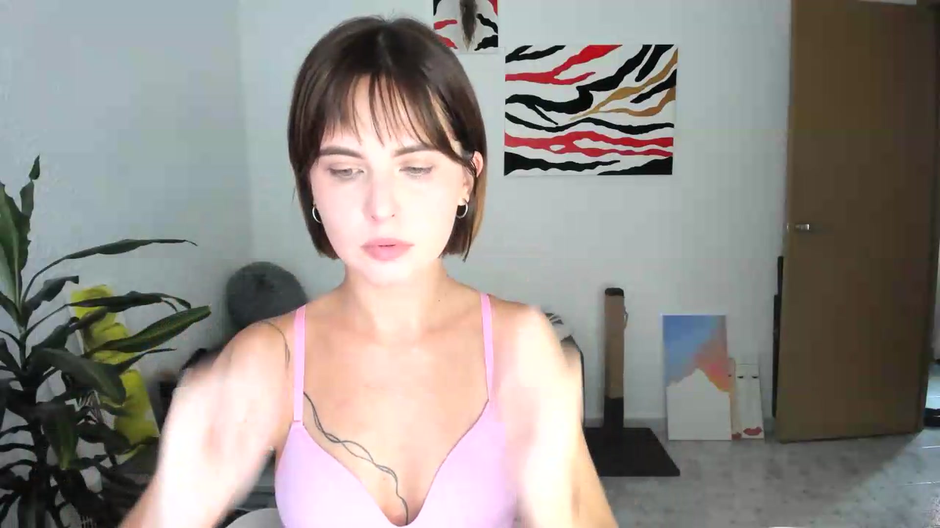 Gallery image thumbnail from AhahaGirl's myfreecams stream on, 08/27/2026, 17:20 image 8 of 20