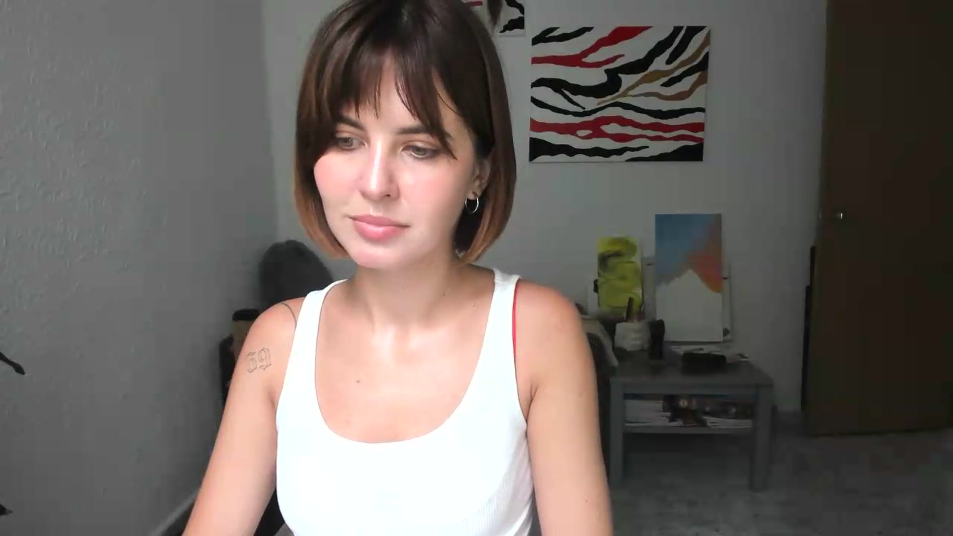 Gallery image thumbnail from AhahaGirl's myfreecams stream on, 08/29/2026, 14:03 image 6 of 20