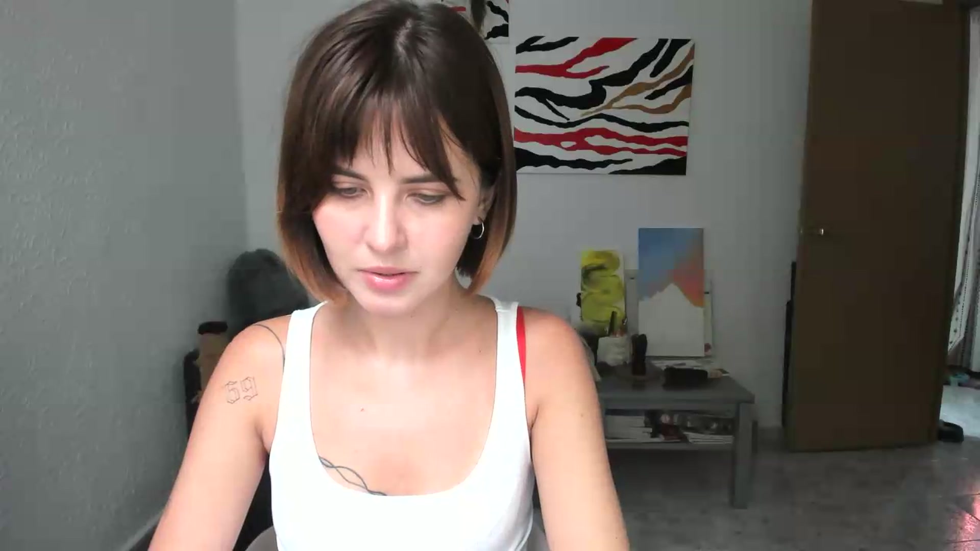Gallery image thumbnail from AhahaGirl's myfreecams stream on, 08/29/2026, 14:03 image 15 of 20