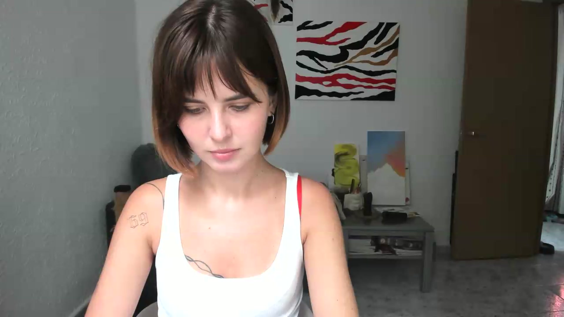 Gallery image thumbnail from AhahaGirl's myfreecams stream on, 08/29/2026, 14:03 image 13 of 20