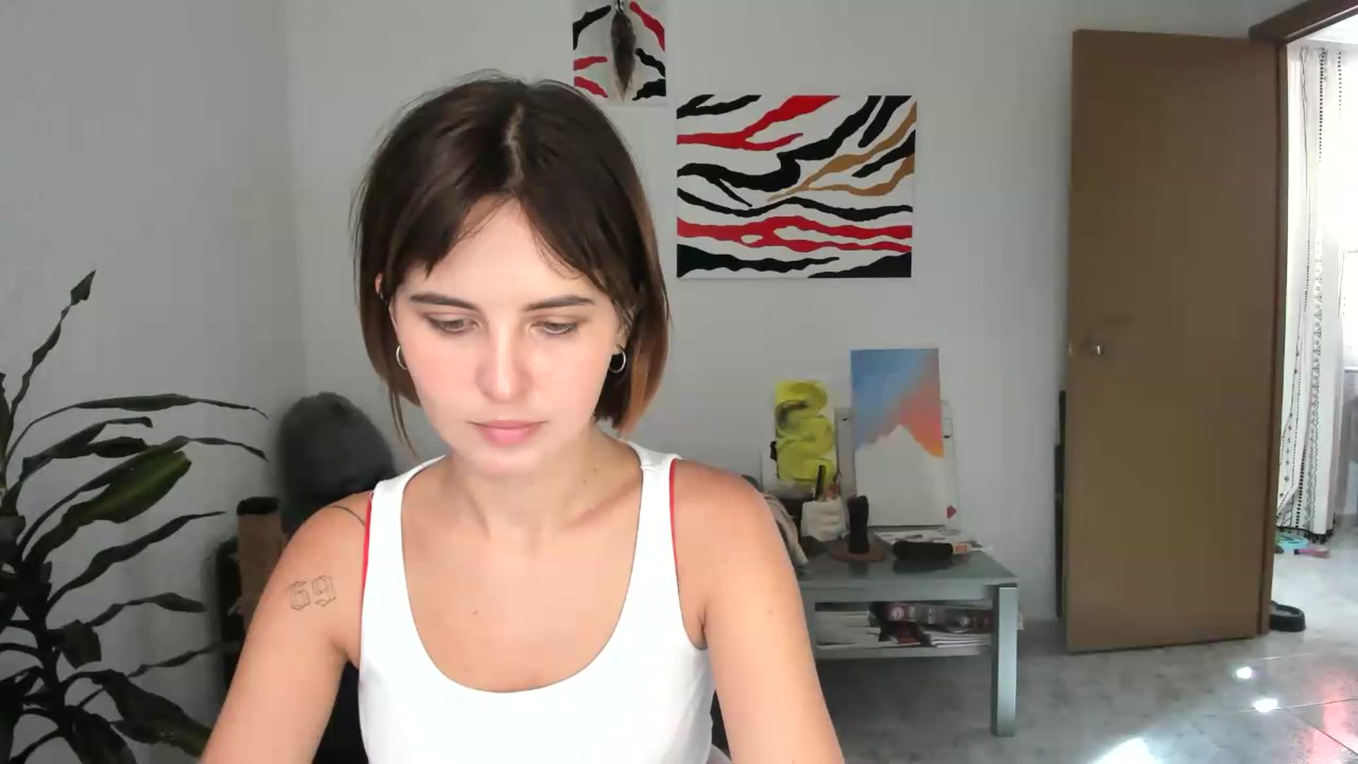 Gallery image thumbnail from AhahaGirl's myfreecams stream on, 08/29/2026, 16:03 image 14 of 20