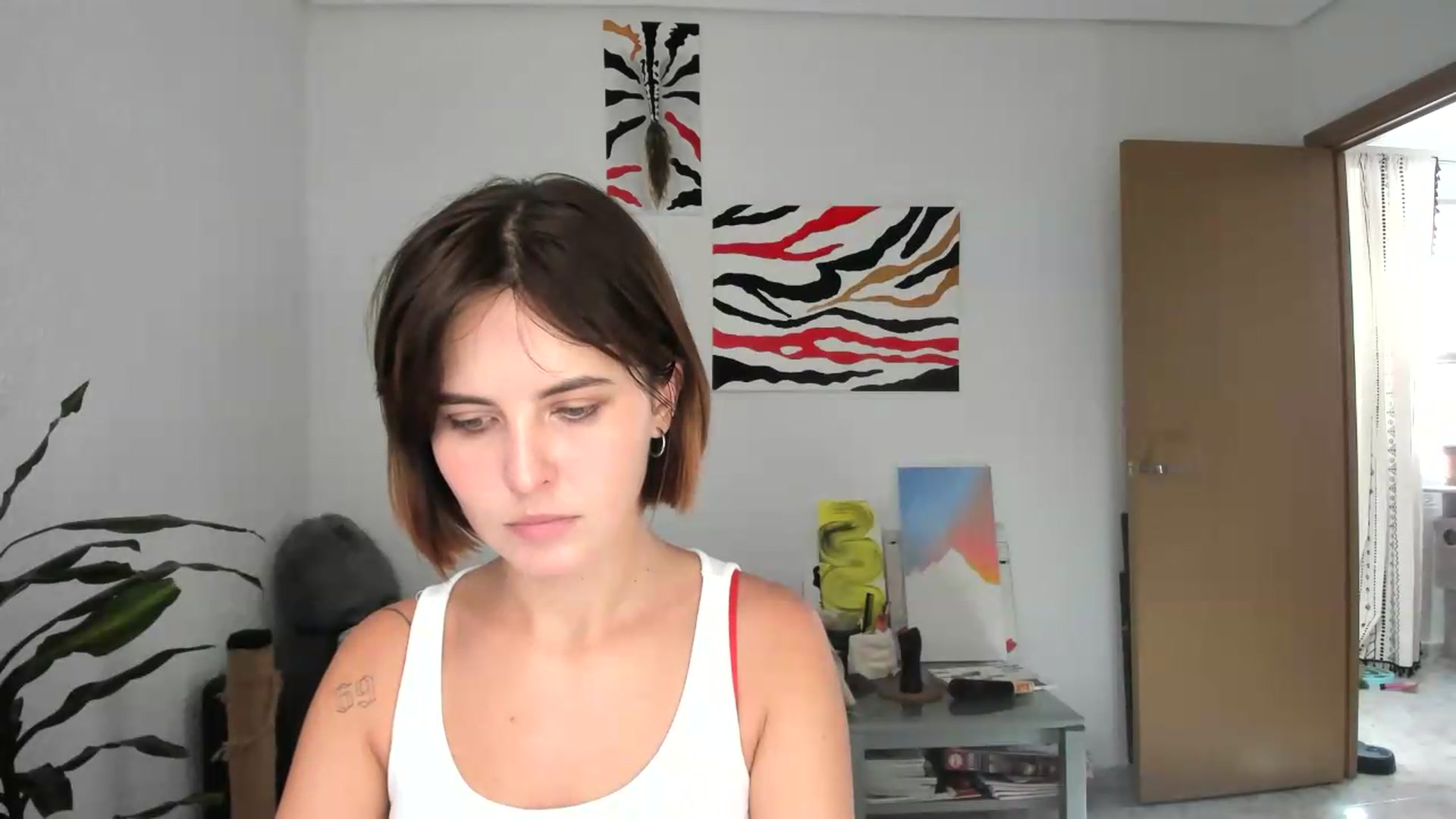 Gallery image thumbnail from AhahaGirl's myfreecams stream on, 08/29/2026, 16:03 image 4 of 20