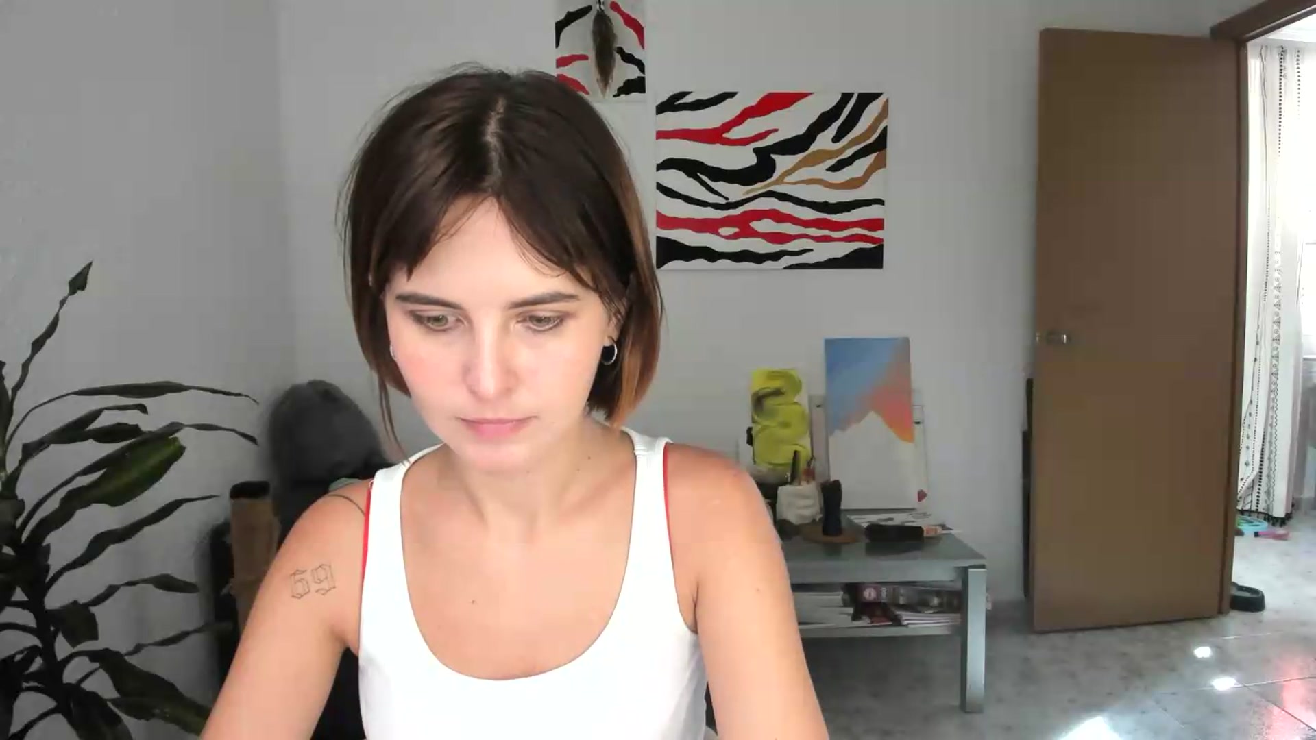 Gallery image thumbnail from AhahaGirl's myfreecams stream on, 08/29/2026, 16:03 image 15 of 20