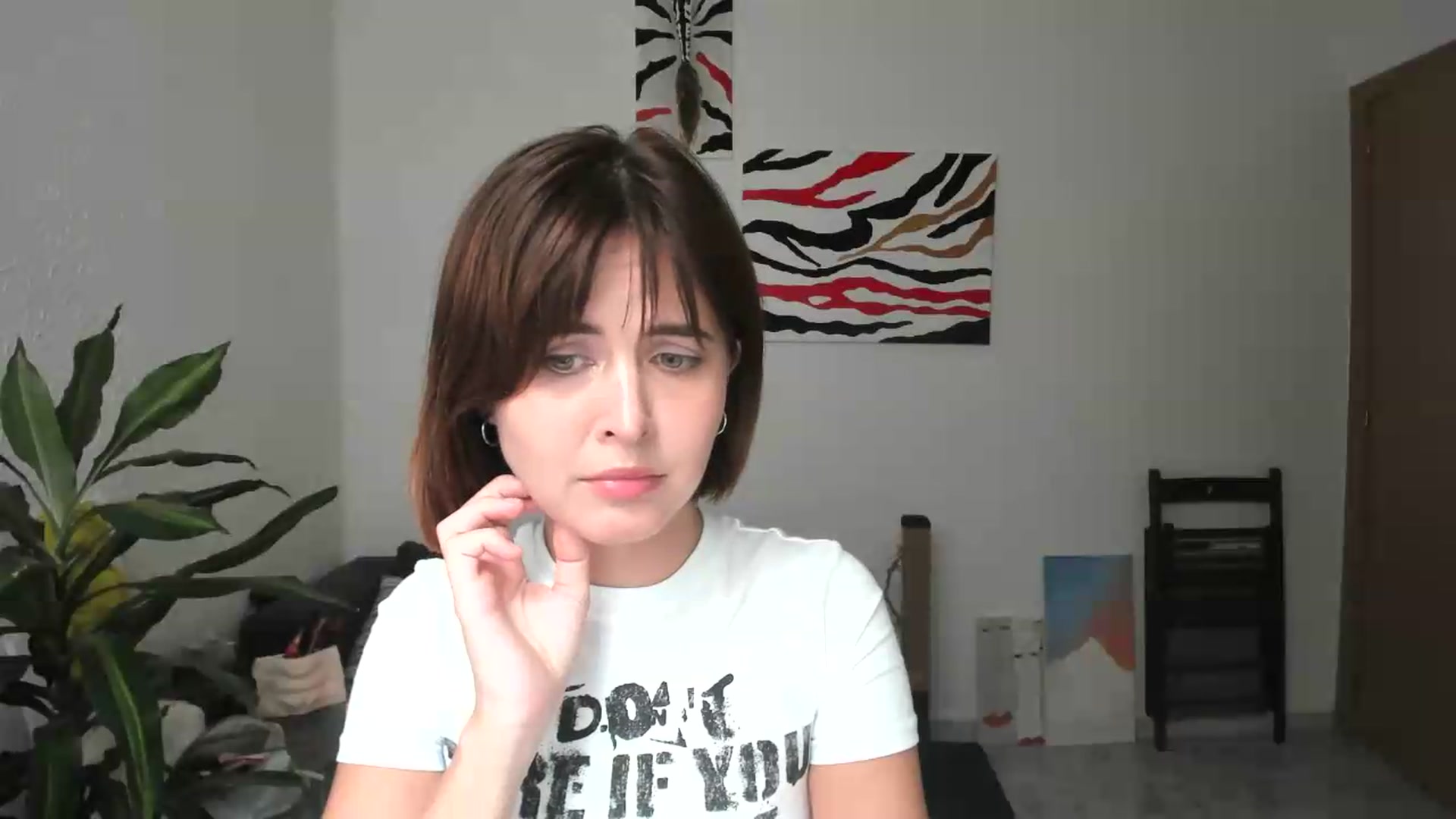 Gallery image thumbnail from AhahaGirl's myfreecams stream on, 09/04/2026, 13:47 image 17 of 20