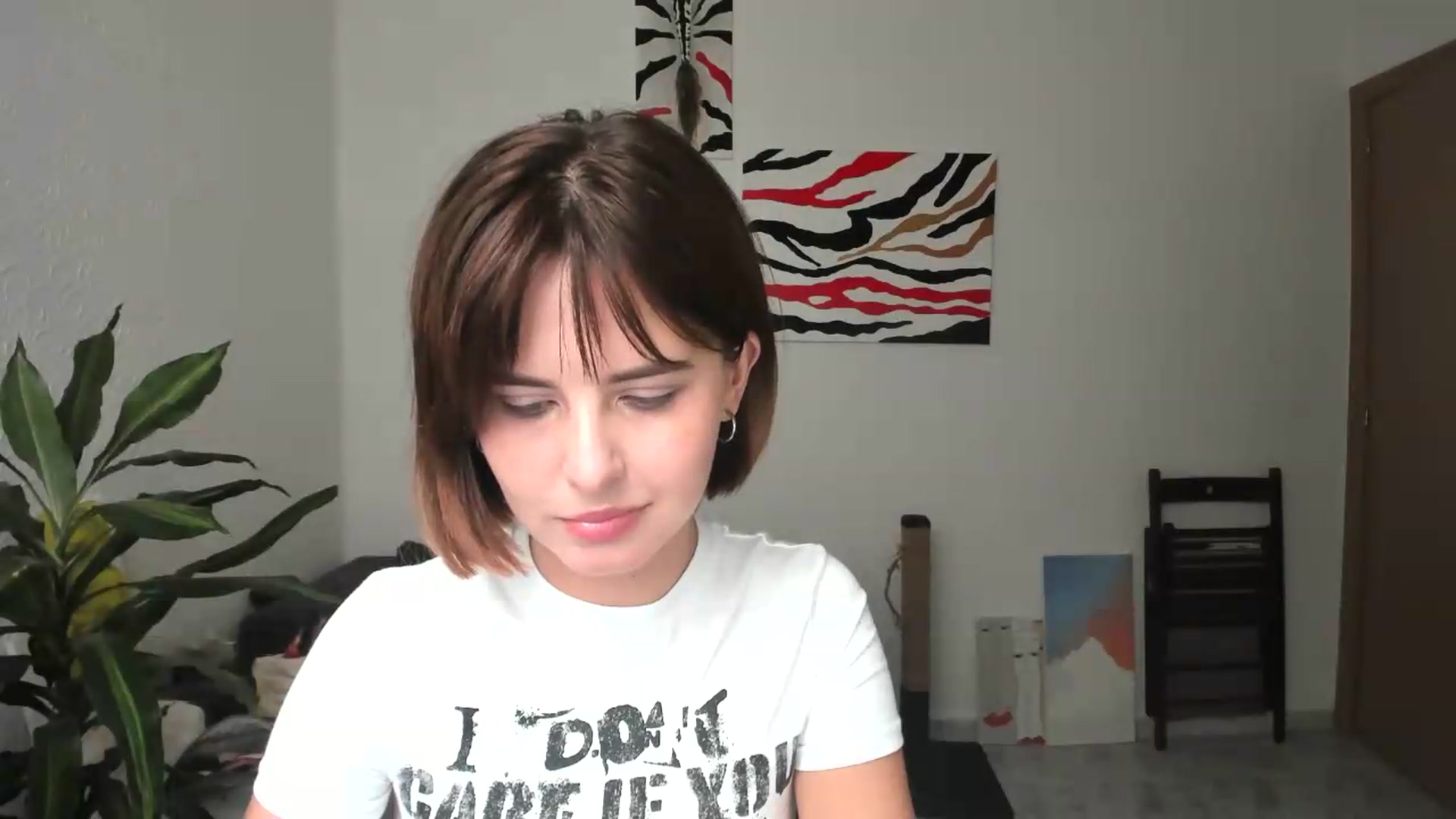 Gallery image thumbnail from AhahaGirl's myfreecams stream on, 09/04/2026, 13:47 image 15 of 20